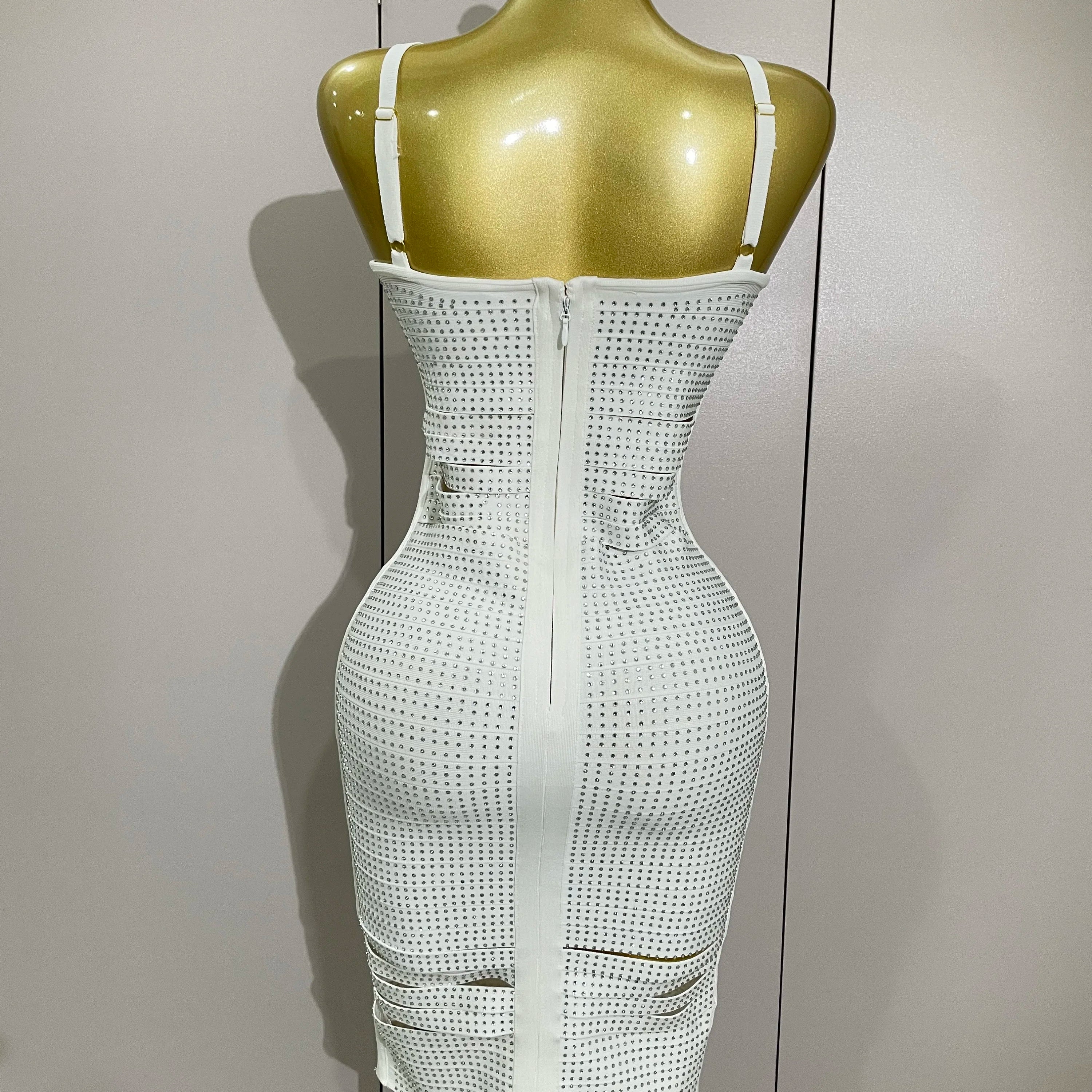Shiny Diamond White Sleeveless V-neck Slim Short Dress 2025 Women Elegant Evening Club Prom Birthday Cocktail Dresses Vestido