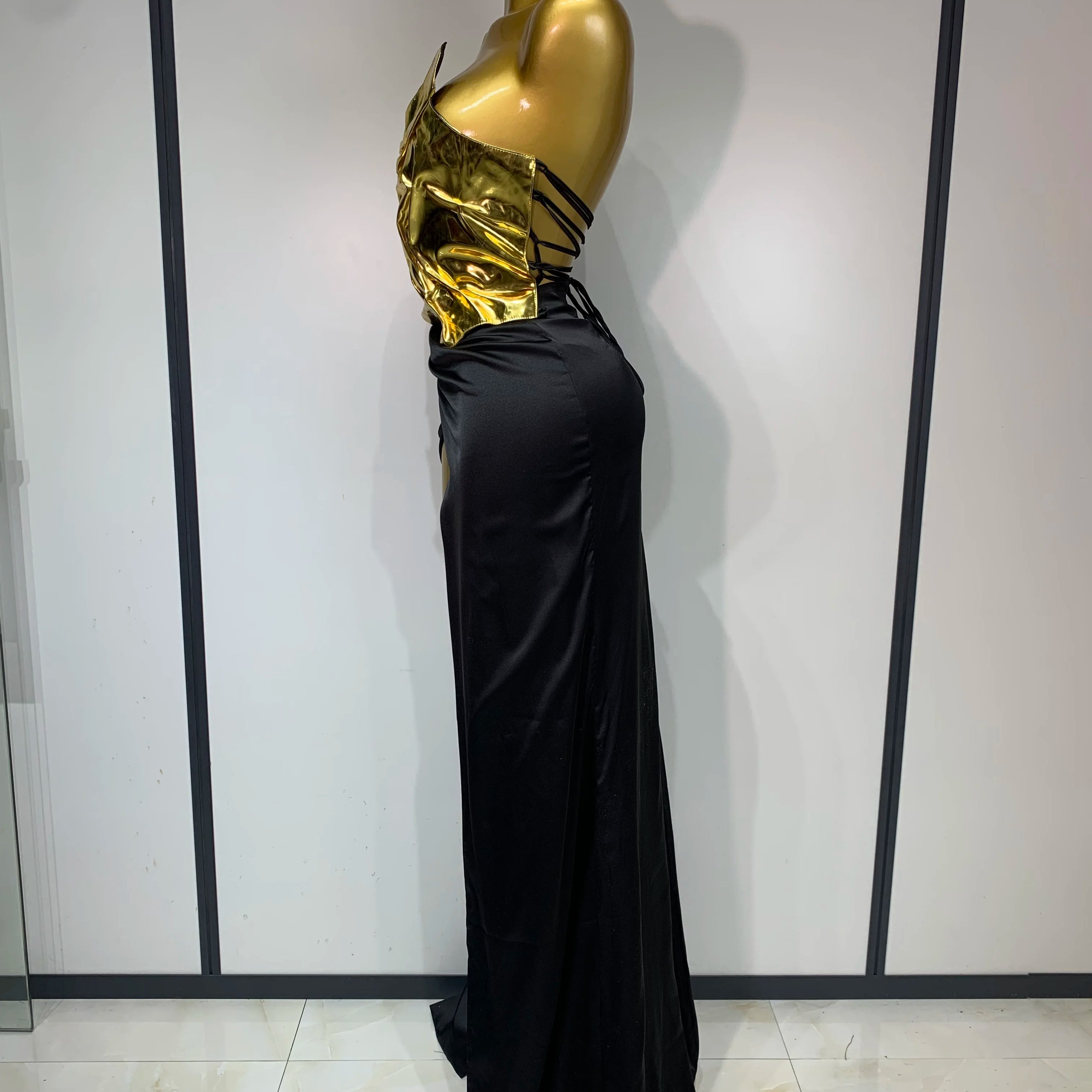 Chegada 2025 Mulheres Cor Dourada Sexy Tops Com Cadarço Conjunto de 2 Peças Vestido Longo Comemore Festa À Noite Celebridade Vestido Elegante