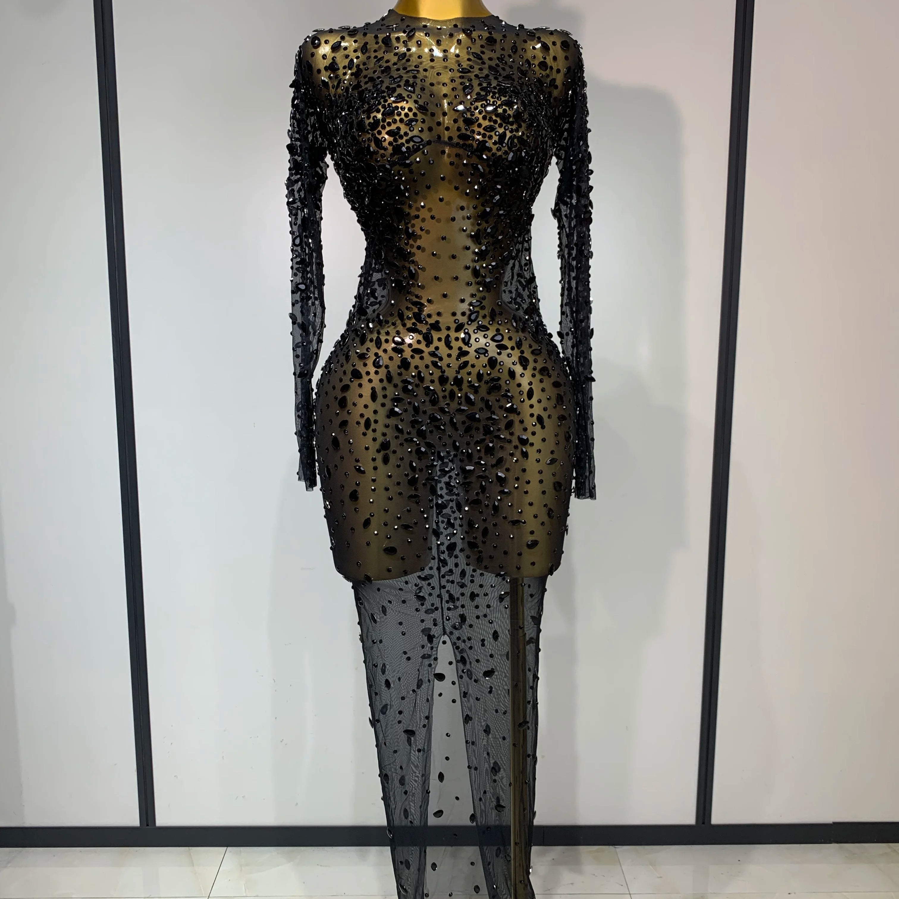 Women Sexy Long Sleeve Bodycon Dress Luxury Birthday Evening Party Glitter Rhinestones Mesh See Through Prom Gown Stage Outfit