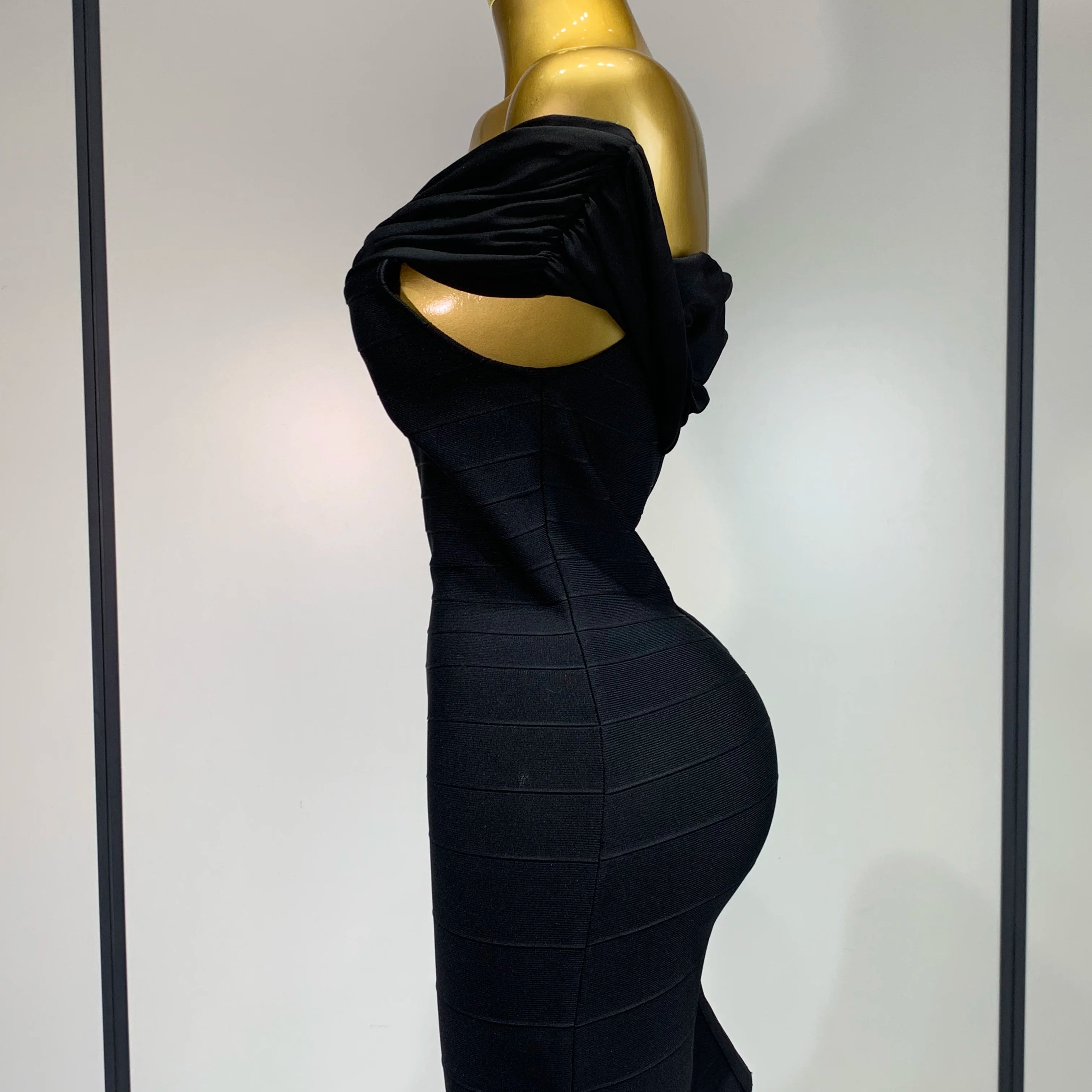 Fashion Sexy Strapless 2025 Black Off-shoulder Mini Bodycon Bandade Dress Celebrity Cocktail Party  Luxury Birthday Club Dresses