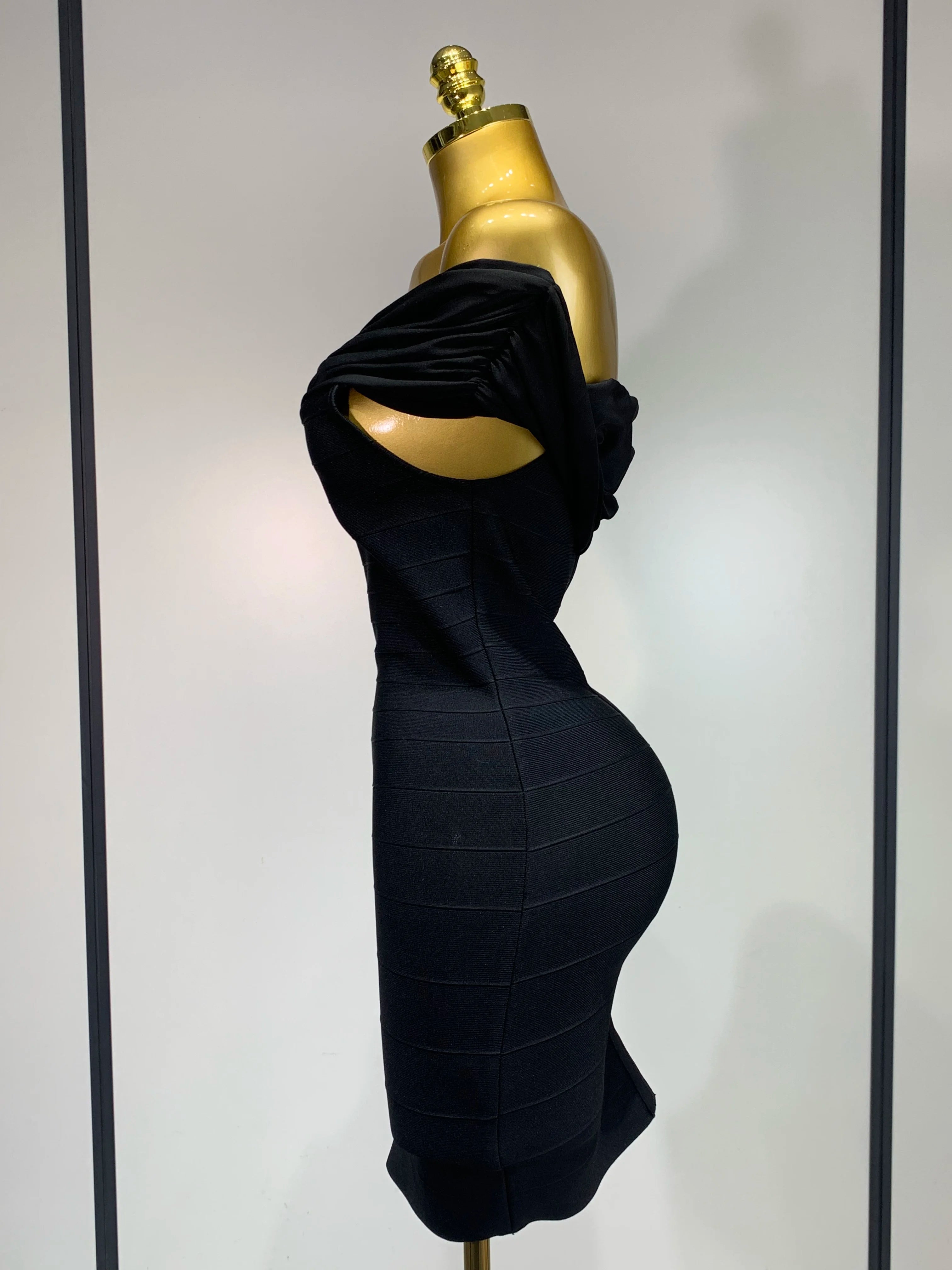 Fashion Sexy Strapless 2025 Black Off-shoulder Mini Bodycon Bandade Dress Celebrity Cocktail Party  Luxury Birthday Club Dresses