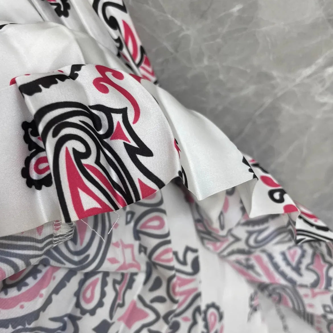 2023SS Summer Luxury New Women Flower Prints Pleated Midi Skirt for Female 2 Color Tutu