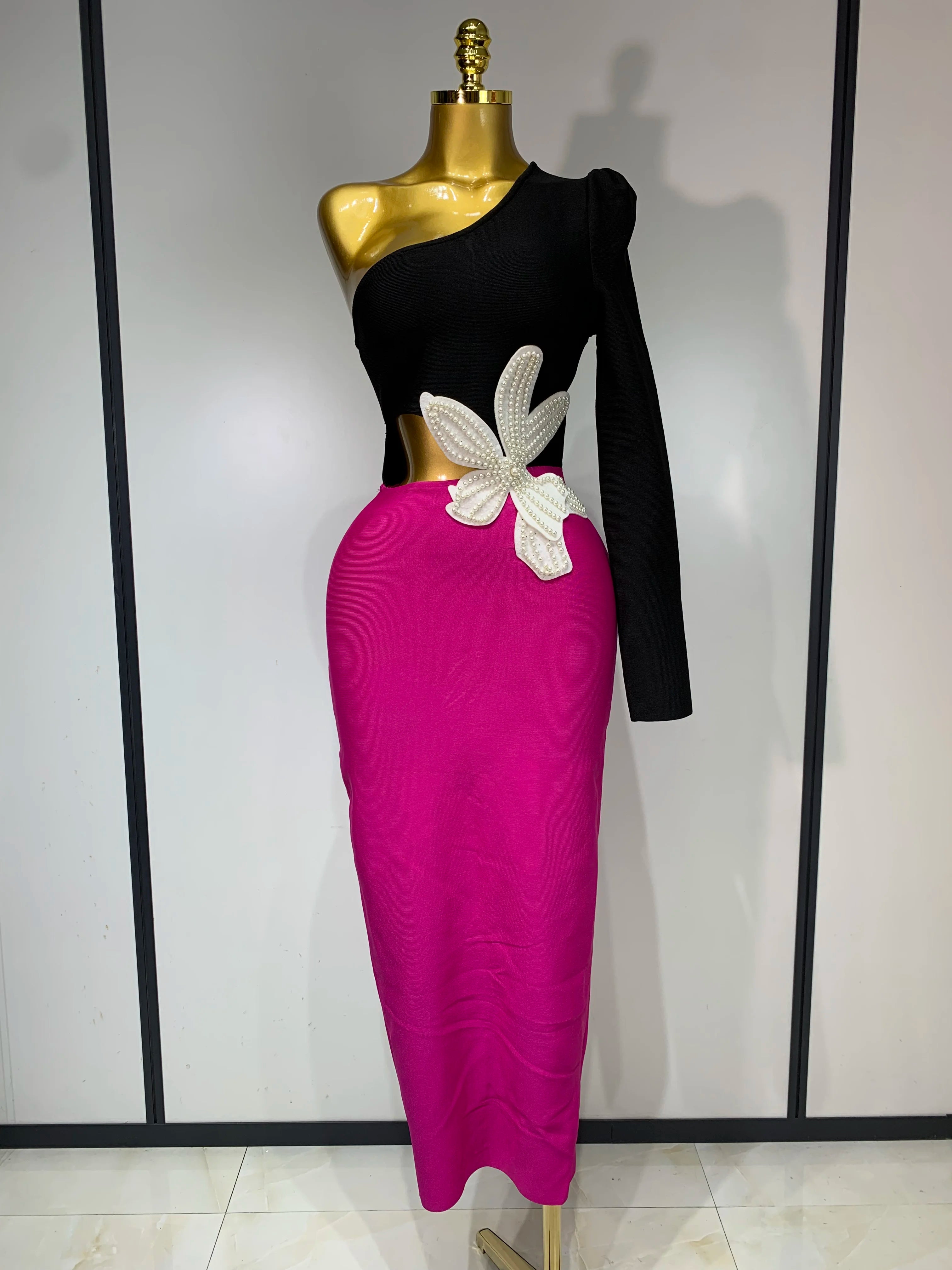 Women Elegant Luxury Black Bandage Party Dress Single Sleeve Cut Out White Pearl Embroidery Flower Midi Long Evening Prom Gowns