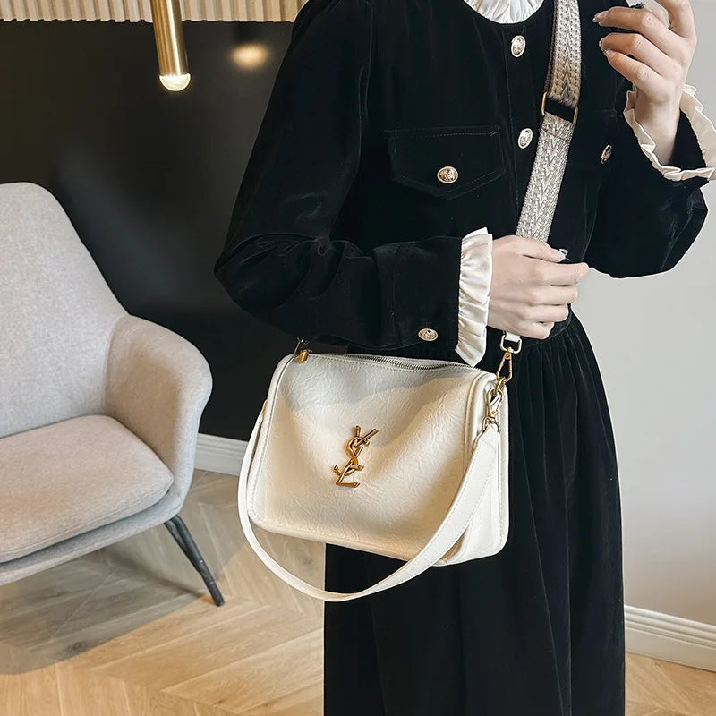 2025 Summer New Arrival Women's Vintage Shoulder Bag Trendy Crossbody Armpit Purse High-End Retro Style Must-Have Accessory