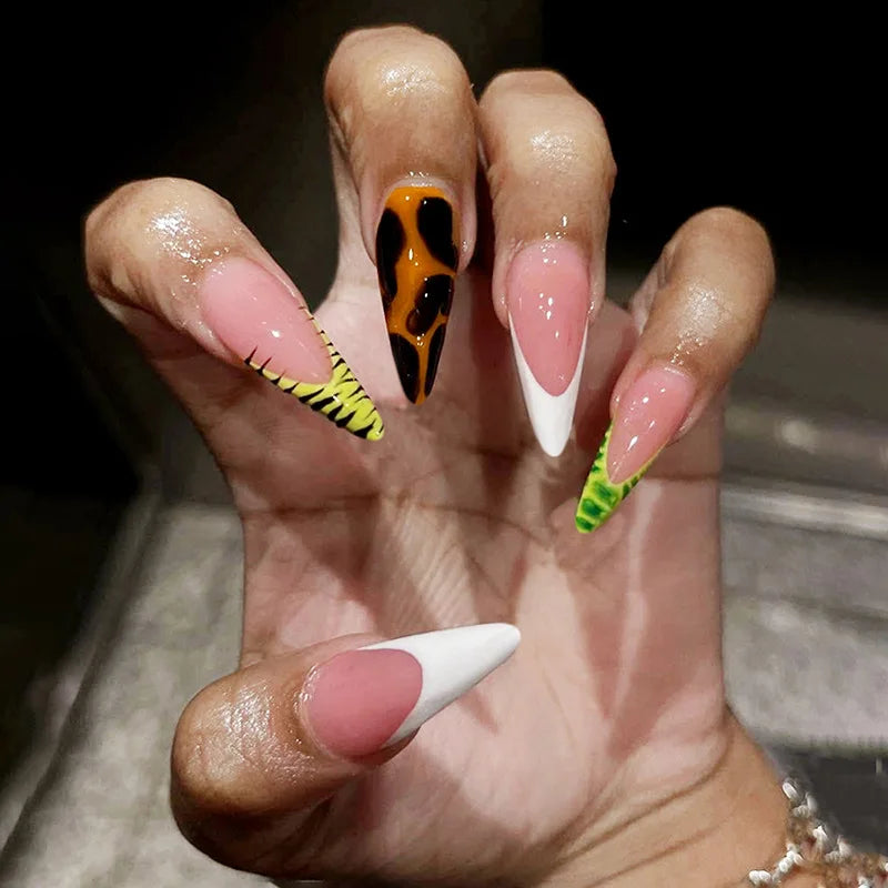 24Pcs Long Stiletto Press on Nails Simple French Leopard Print Design False Nails Reusable Artificial Full Cover Fake Nails Tips