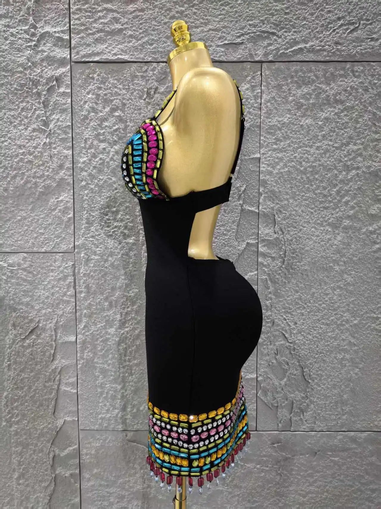 Black Color Women Sleeveless Sexy V-Neck Bodycon Mini Bandage Dress Colorful Crystal Celebrate Nightclub Party Red Carpet Dress