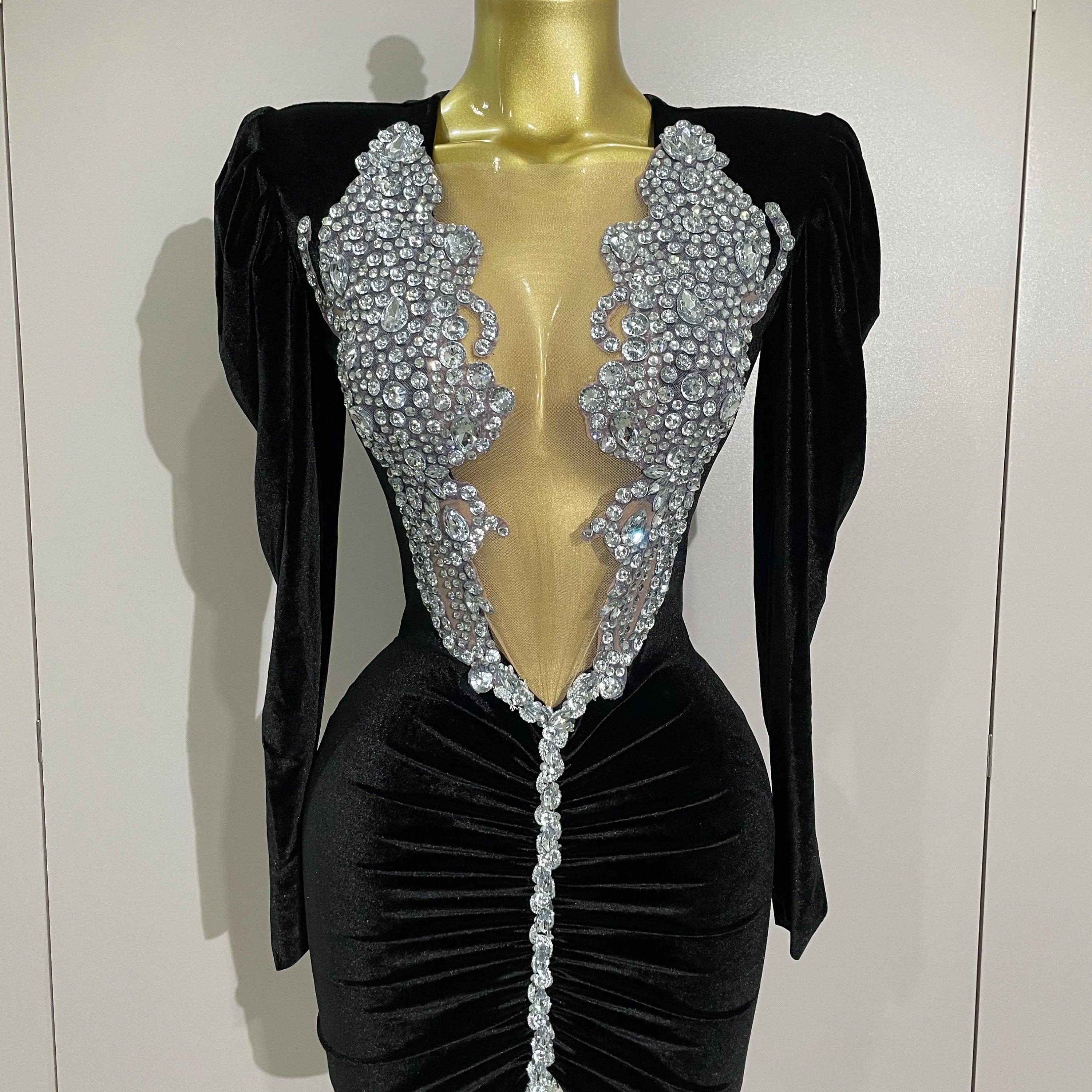 Luxury Sparkly Crystals Sexy Mesh White Velvet Short Dress 2025 Women Elegant Evening Prom Birthday Party Dresses Stage Costume