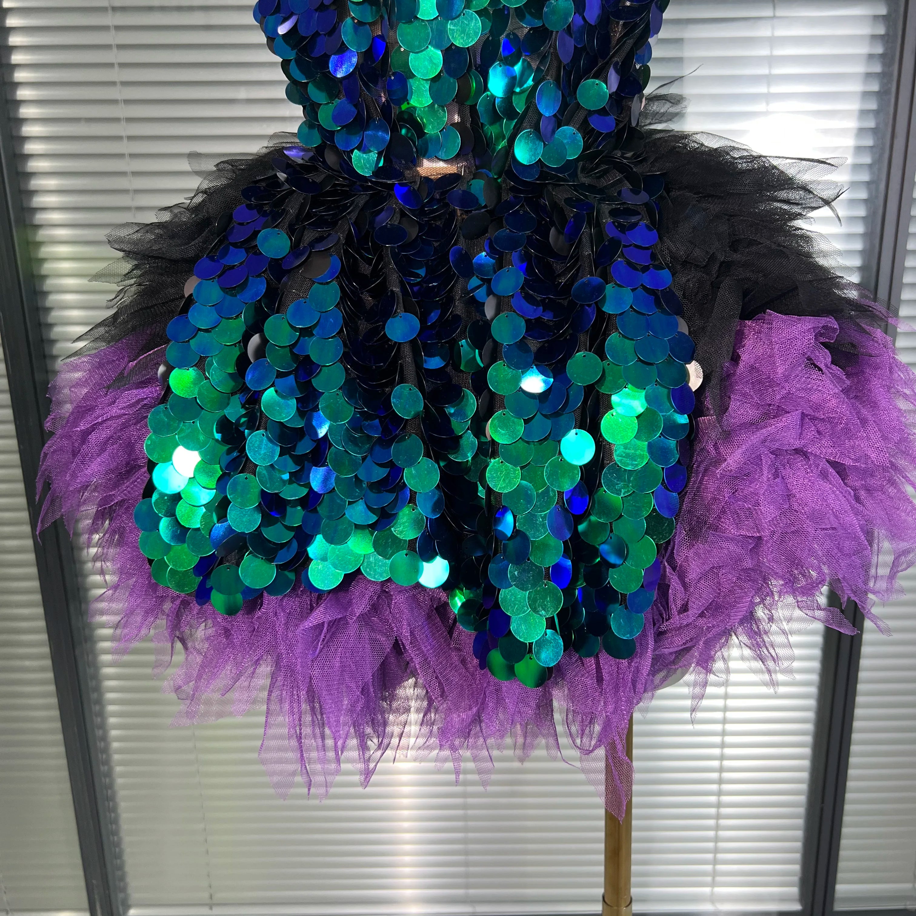 Women Sexy Sequins Two Pieces Set Shinning Night Club Skirt Suits Singer Dancer Adjustable Stage Performance Costume