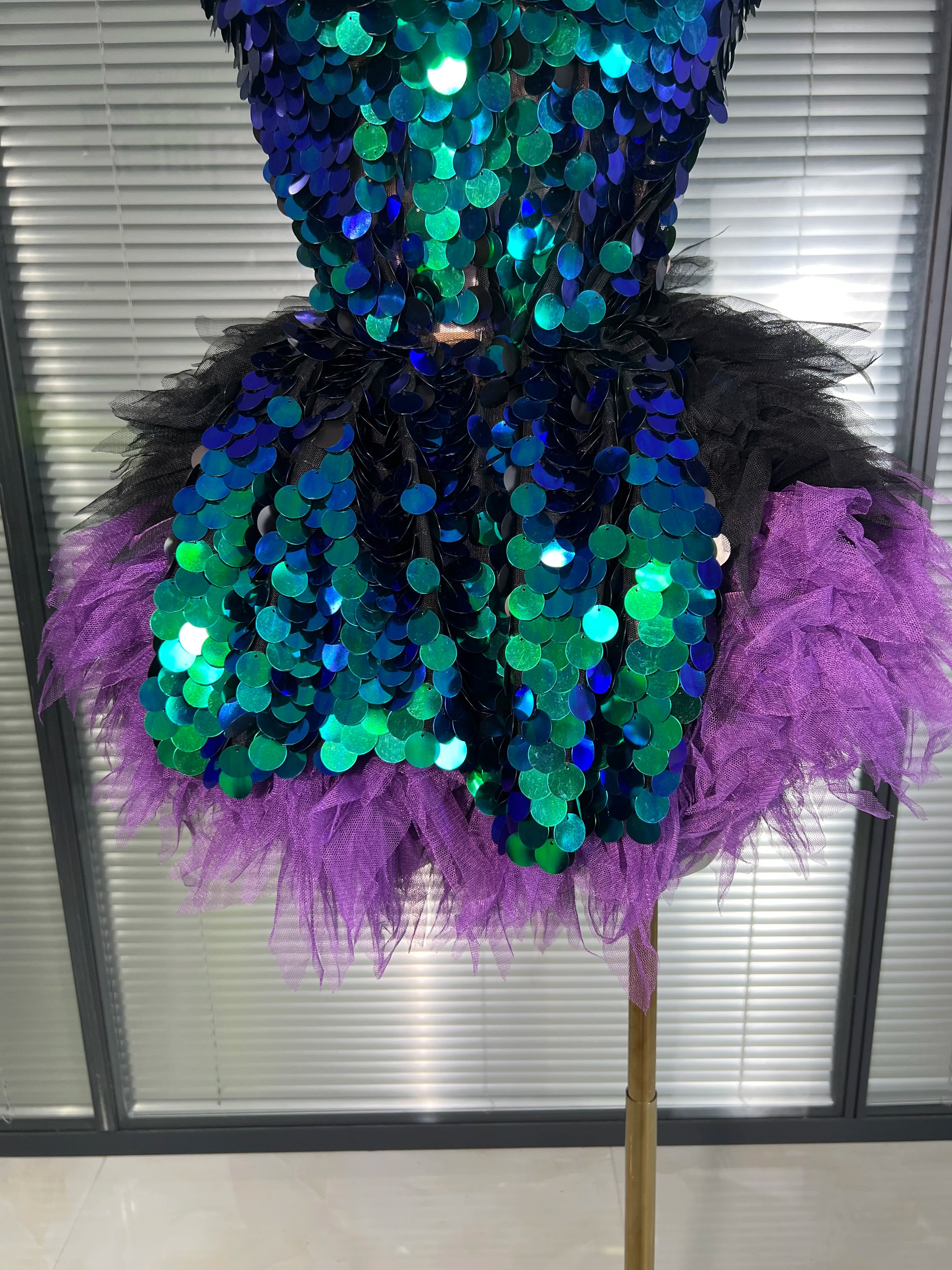 Women Sexy Sequins Two Pieces Set Shinning Night Club Skirt Suits Singer Dancer Adjustable Stage Performance Costume