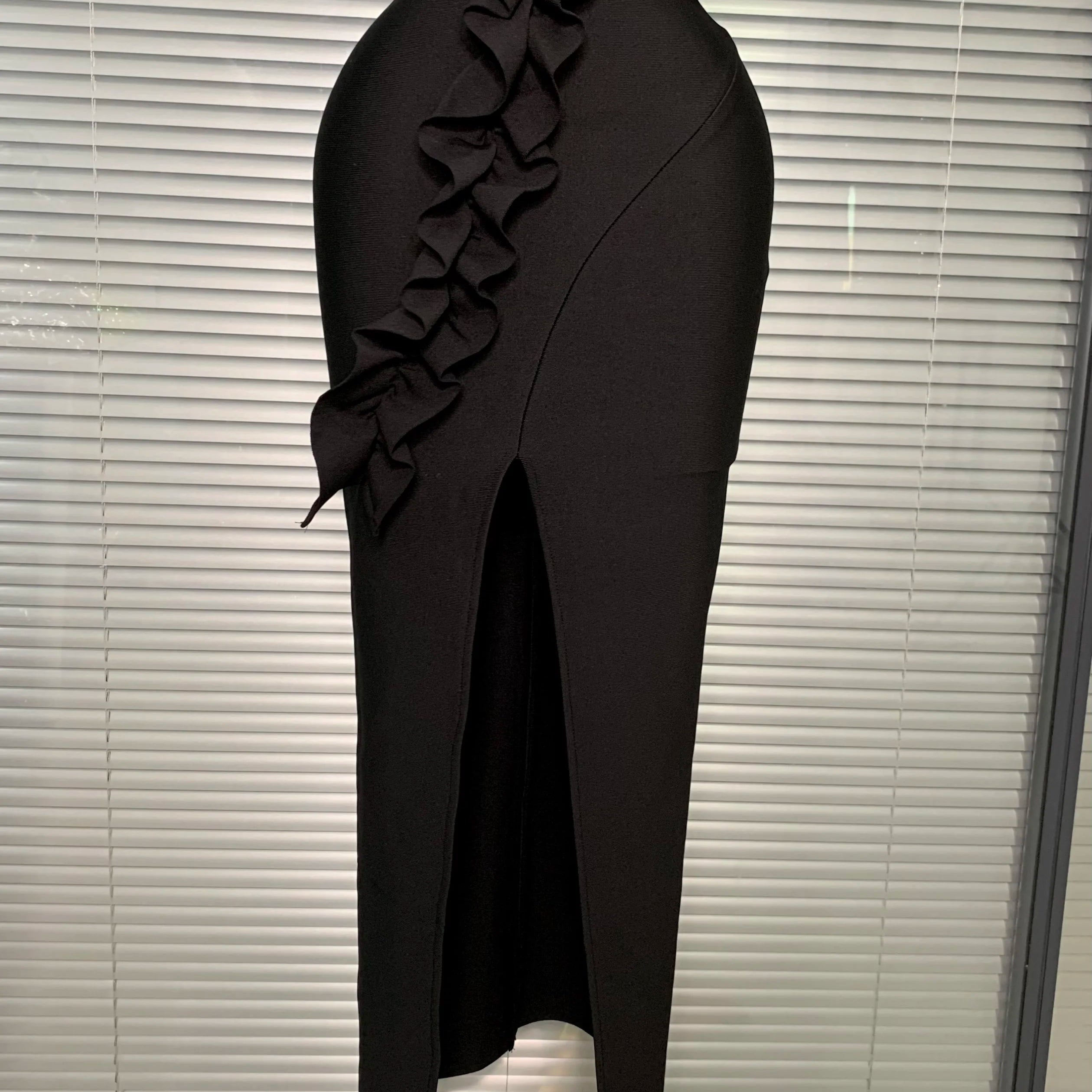 Women Sexy Black One Shoulder Floral Midi Bodycon Bandage Dress High Street Elegant Celebrity Party Dress