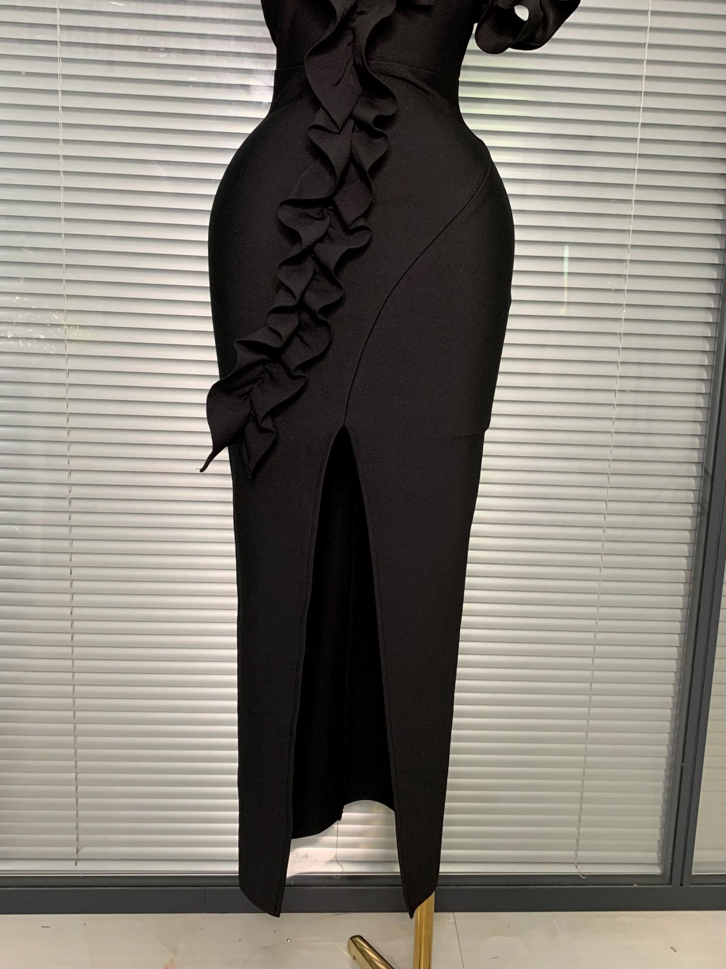 Women Sexy Black One Shoulder Floral Midi Bodycon Bandage Dress High Street Elegant Celebrity Party Dress