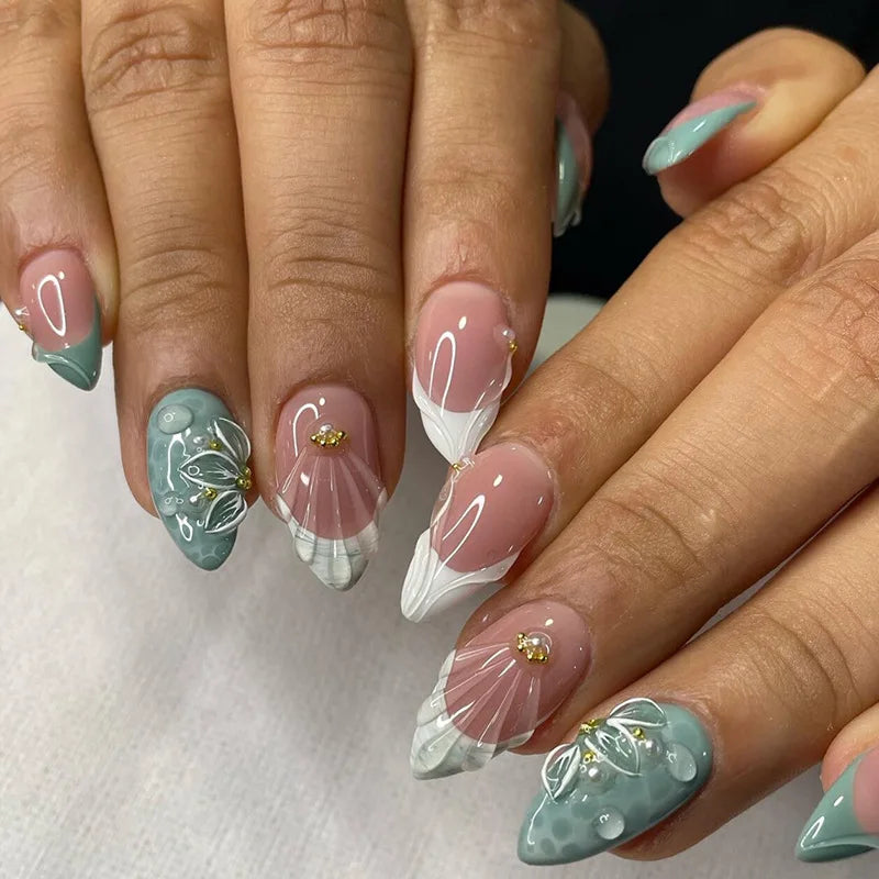 24Pcs 3D Shell Pattern Press on False Nails with Green Camellia Design Short Round Head Wearable Almond French Fake Nail Set