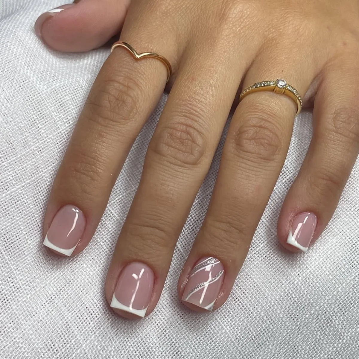 24Pcs Short False Nails with Shimmery Powder Ballet Nail Art Full Cover French Sheer Wearable Nail Manicure Tips for Girls Daily