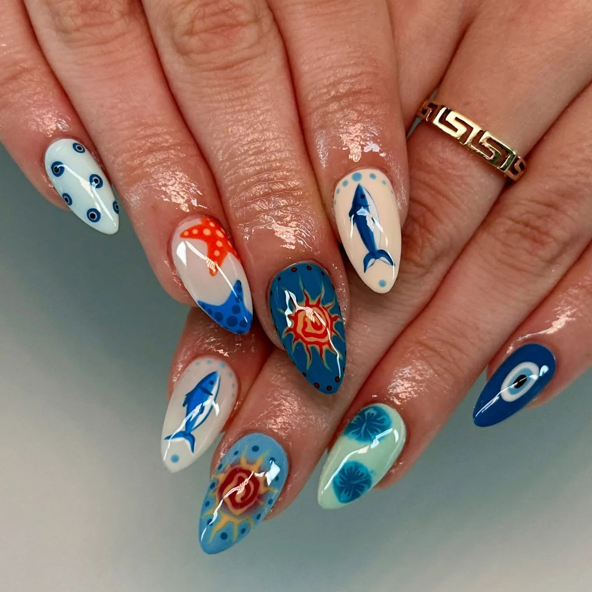 24pcs Summer Ocean False Nails Shark Starfish Pattern Fake Nails Tips Wearable Detachable Spice Girl Almond Press on Nails