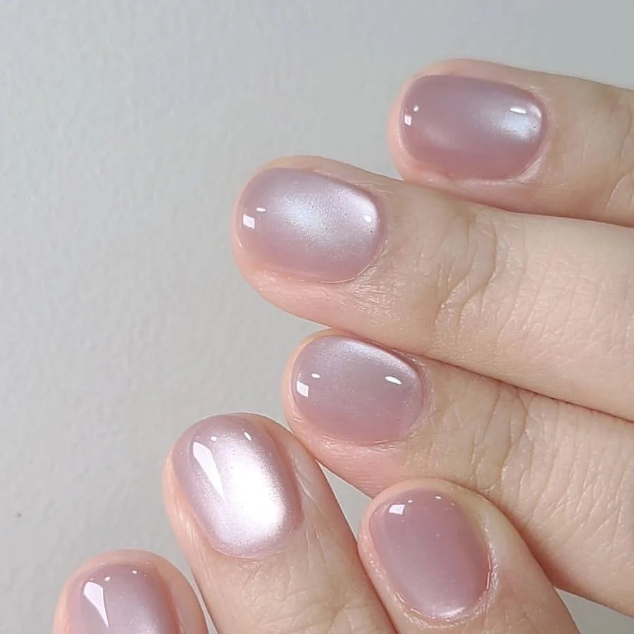 24Pcs  Gradient Color Fake Nail Simple Short Ballet Wearable False Nails with Cat Eye Design Press on Nails Full Cover Nail Tips