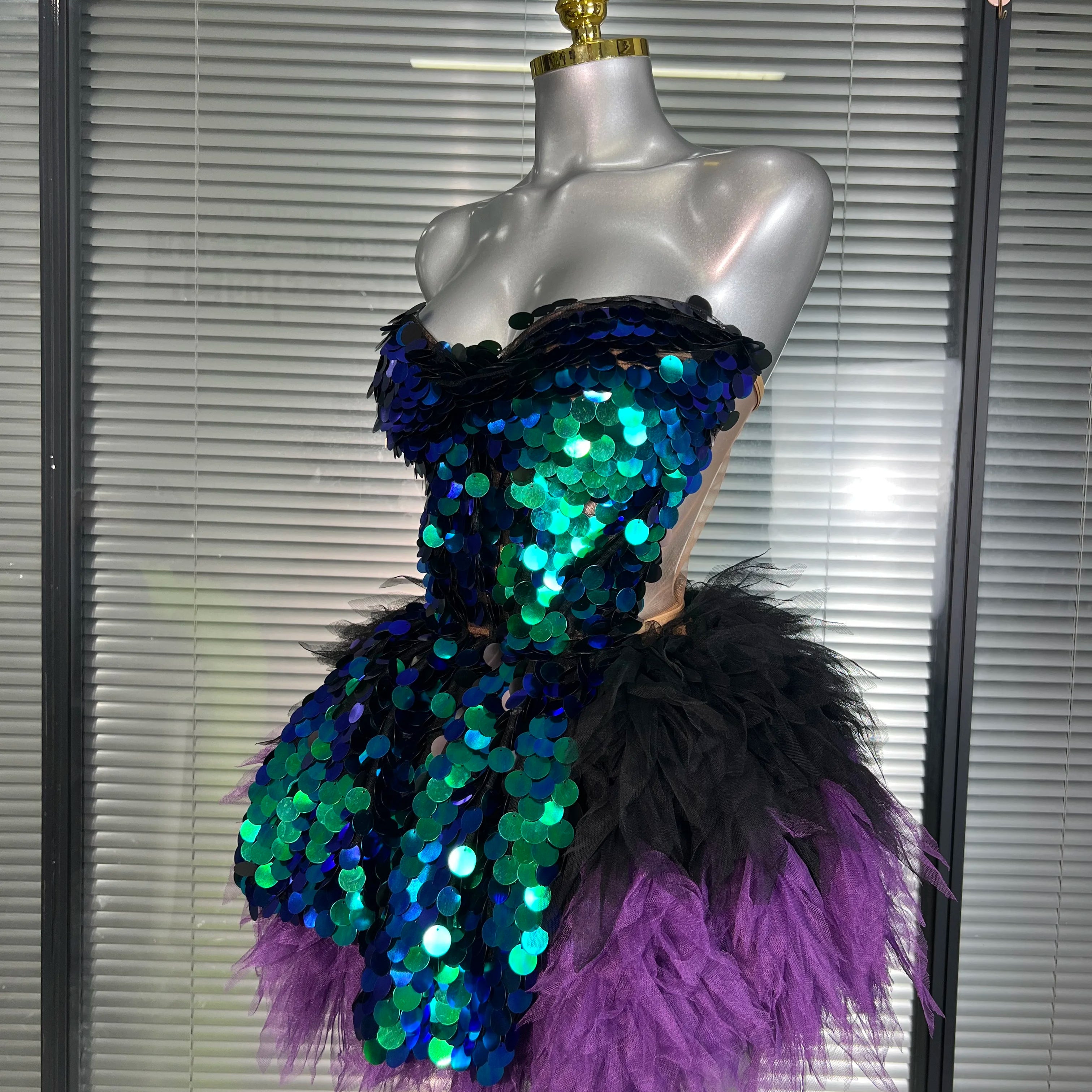 Women Sexy Sequins Two Pieces Set Shinning Night Club Skirt Suits Singer Dancer Adjustable Stage Performance Costume