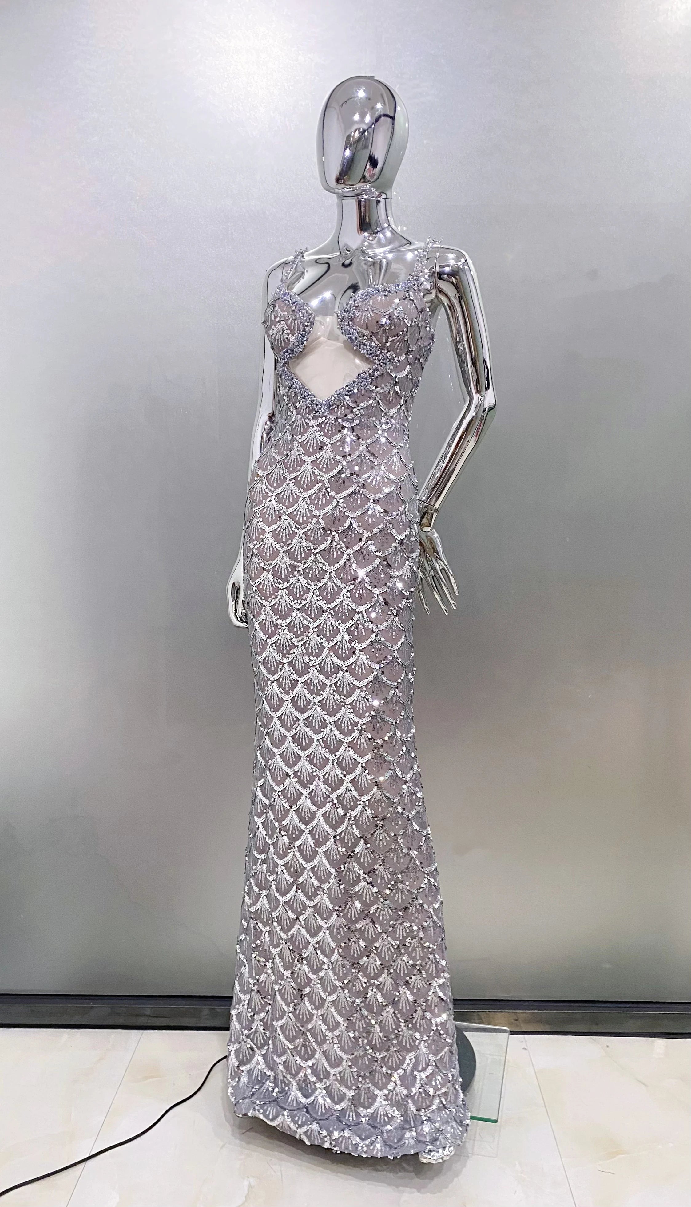 Sparkling  Sliver Sequins Sexy V-Neck Spaghetti Strapless Floor Length Dress Graceful Evening Dress Celebrity Party Outfit