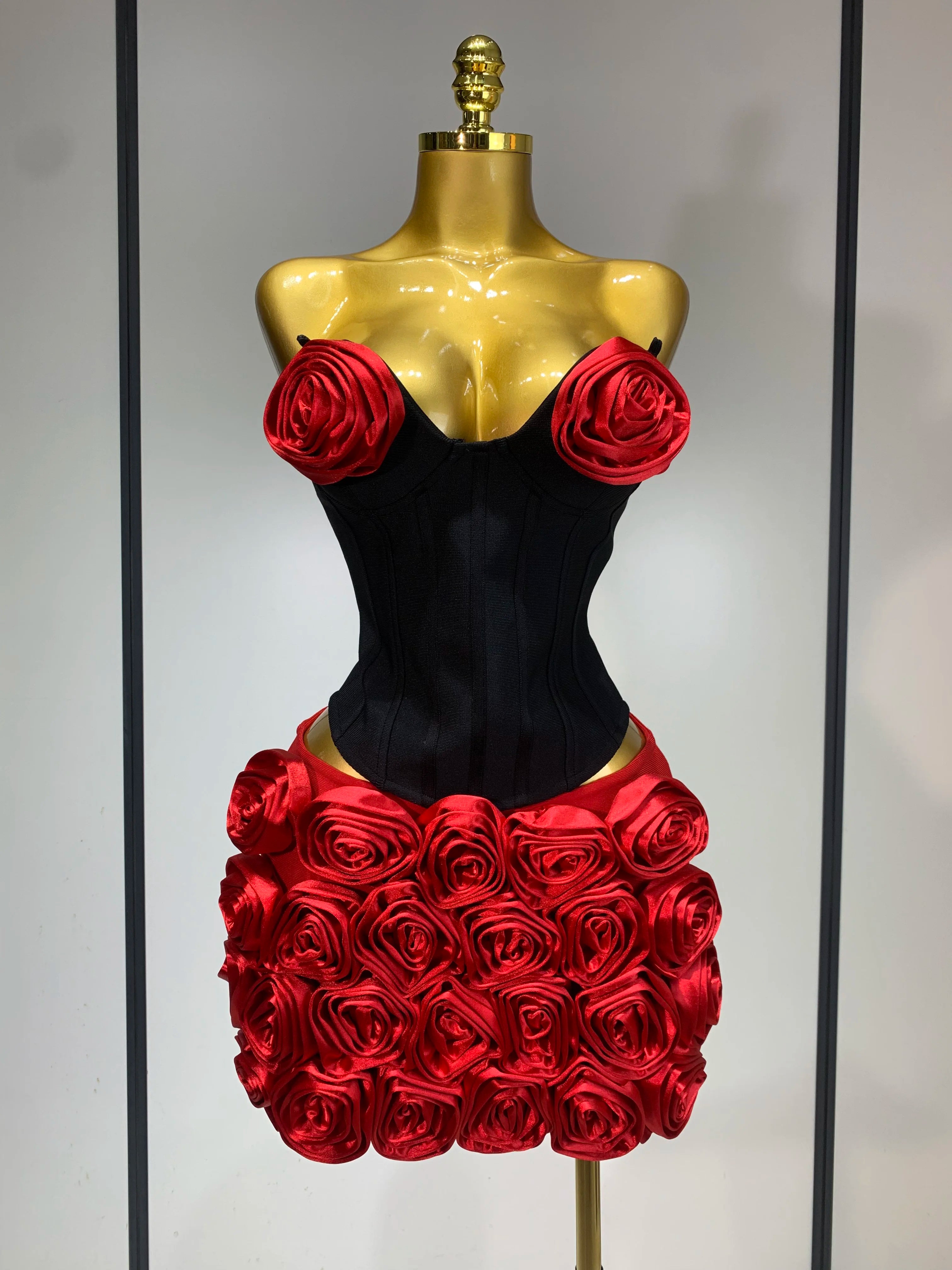 Women Fashion Strapless Red Flower Mini Two Pieces Skirt Bandage Set Celebrity Designer Fashion Stage Show Evening Party Outfit