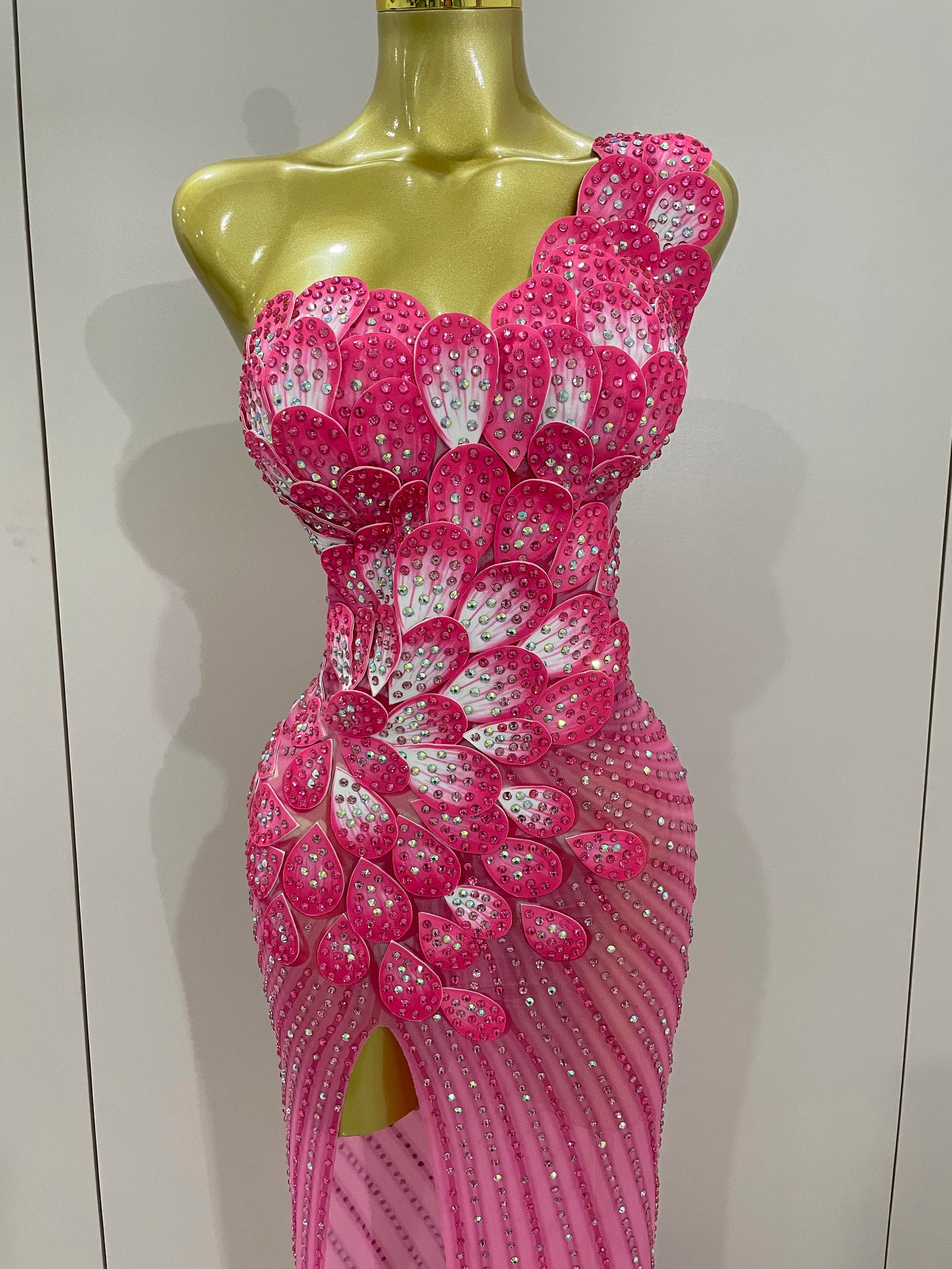 Luxury Shinning Rhinestones Flowers Sexy One Shoulder Bodycon Maxi Long Dress 2025 Women Evening Birthday Party Stage Costume