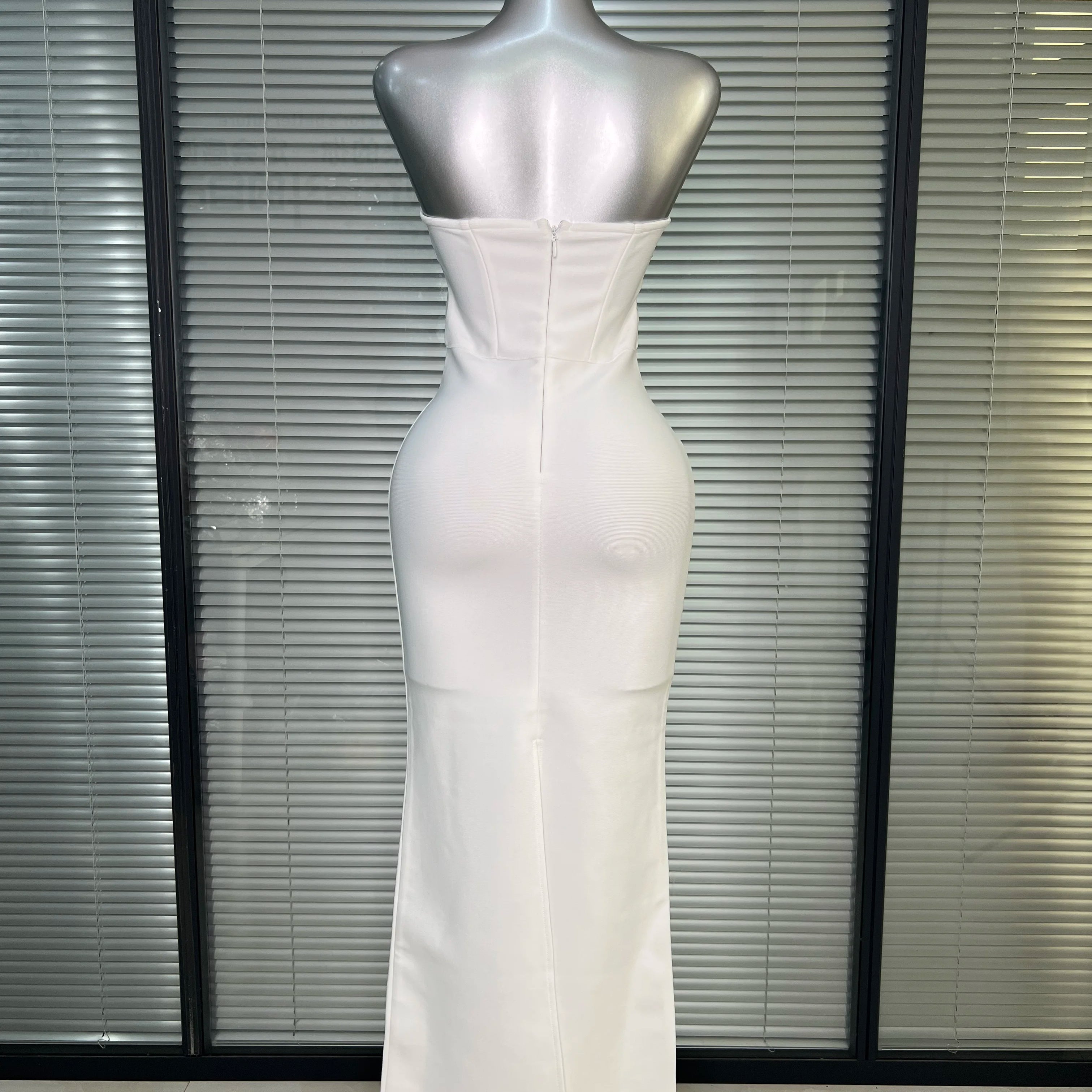 Summer New 2025 Women Strapless White Long Bodycon Bandage Dress Knitted Crystal Elegant Evening Party Dress Vestido