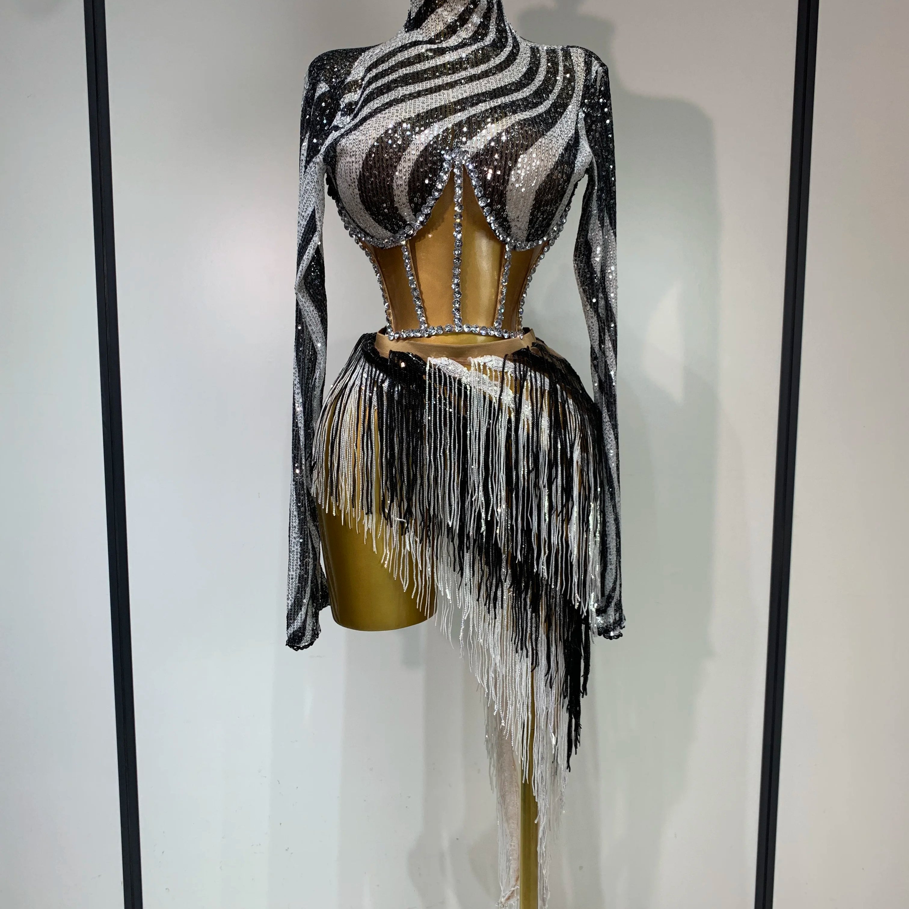 Sparkly Diamond Sequin Tassels Sexy Mesh Long Sleeved Two Piece Set Women Sexy Evening paty Birthday Nightclub Stage Costume