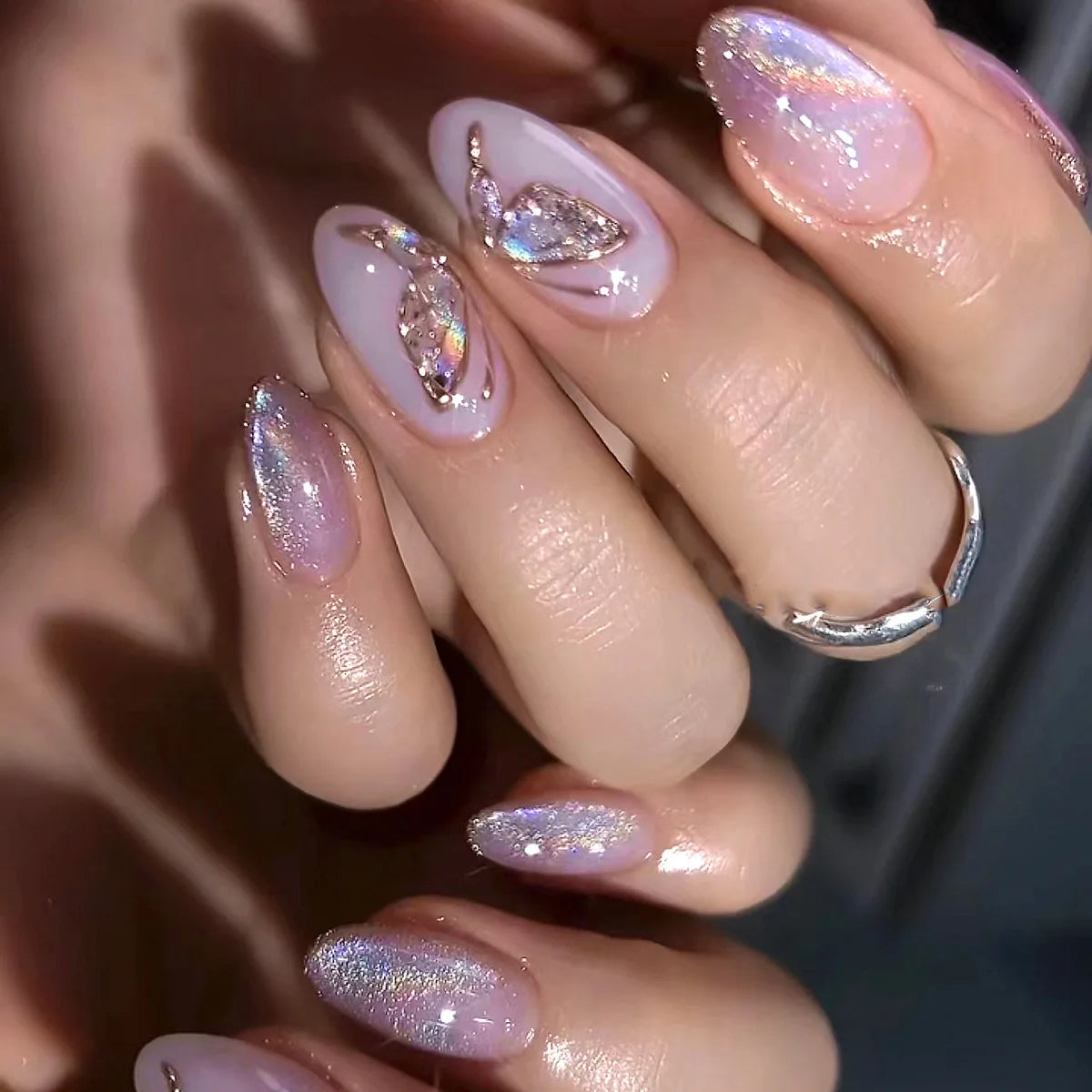 Faux ongles 3D papillon amande, poudre nacrée verte, amovibles, à coller avec de la colle