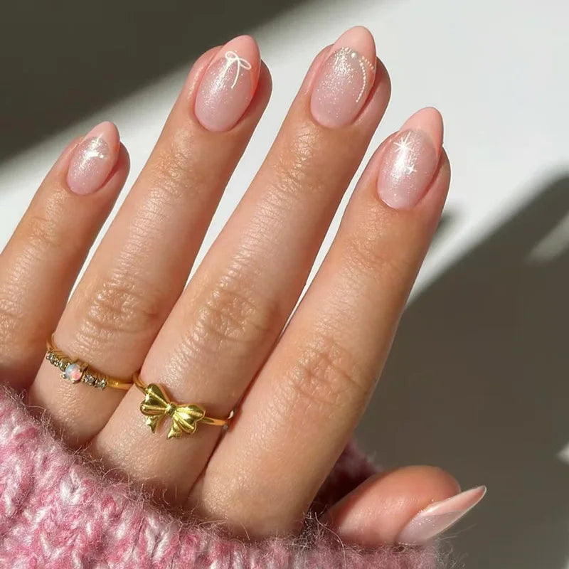 24Pcs Short Almond False Nails with Metal Starburst Design Press on Fake Nails Simple Wearable Artificial Full Cover Nails Tips