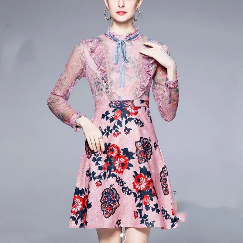 2024 Women's Summer Fashion Retro Print Stand Up Neck Lace Splice Style Bow Slim Fit Long Sleeved Mid Length Version Dress