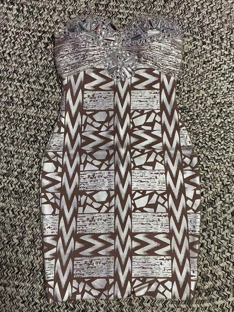 Vestido curto feminino sexy, sem alças, com cristais, estilo bandagem, moda boate, festa, comemoração, cor preta, prateada e dourada