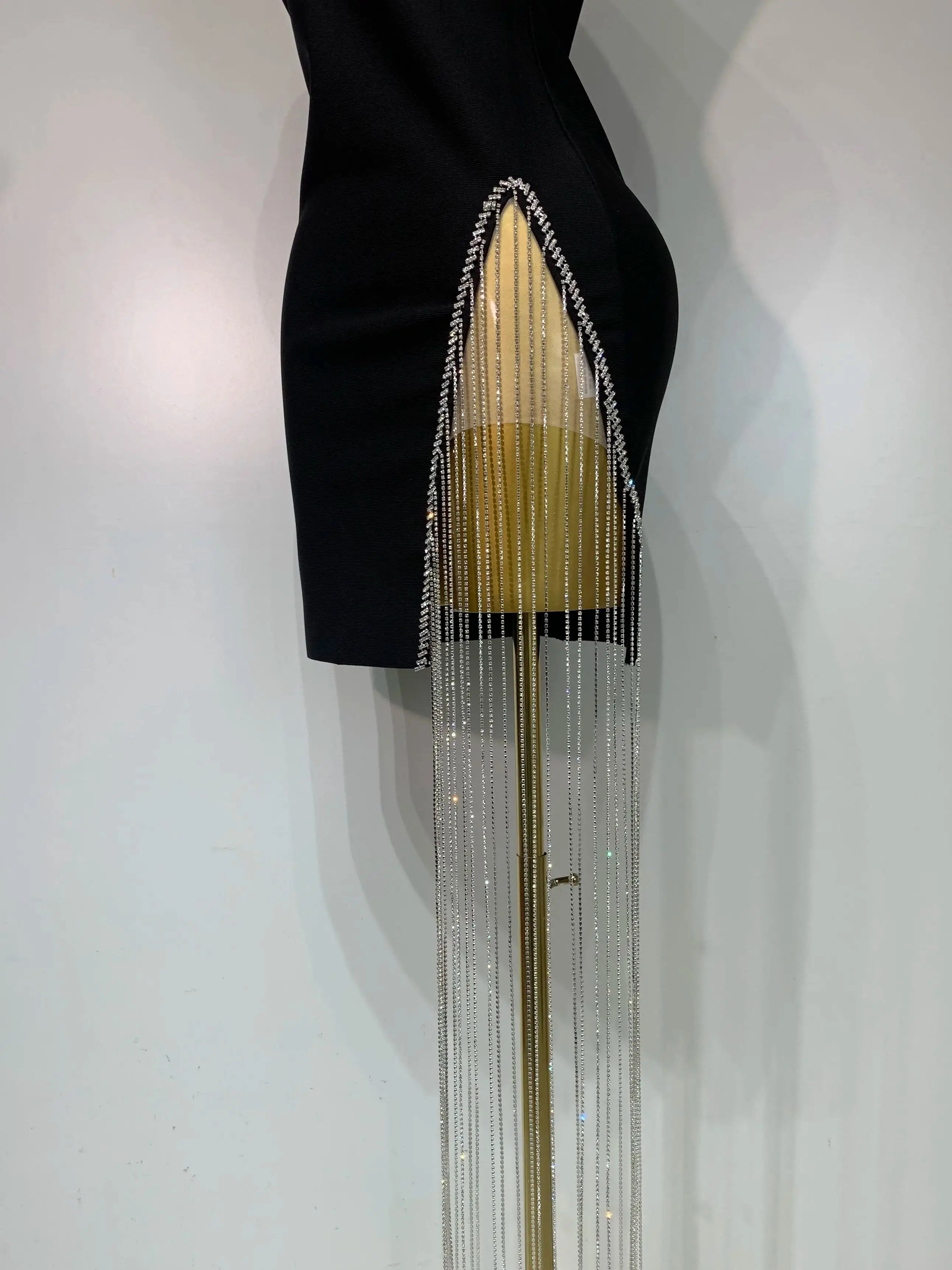 Women Celebrity Sexy Strapless Backless Black Diamond Tassels Mini Bodycon Bandage Dress 2025 Elegant Evening Club Party Dresses