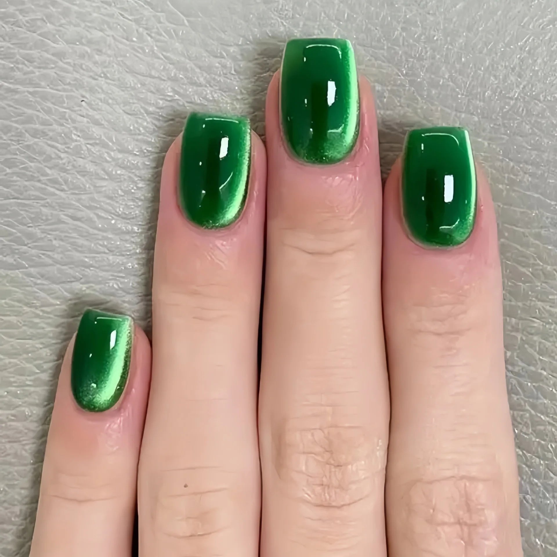 24Pcs  Gradient Color Fake Nail Simple Short Ballet Wearable False Nails with Cat Eye Design Press on Nails Full Cover Nail Tips