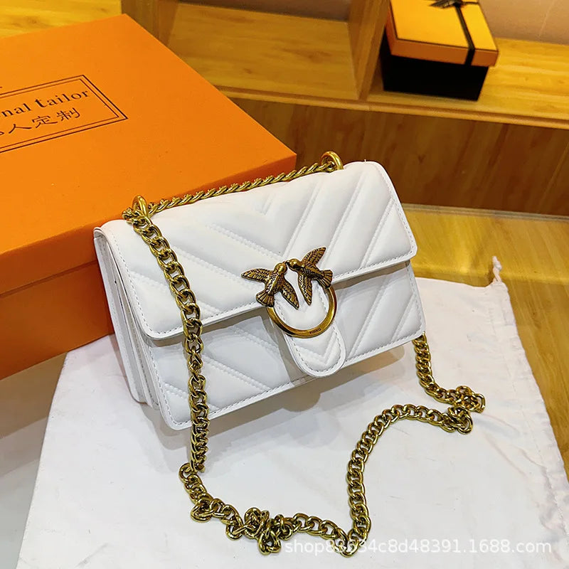 Rhombus Chain Swallow Bag 2025 New Versatile Small Square Bag Fashionable Foreign Style Shoulder Messenger Bag