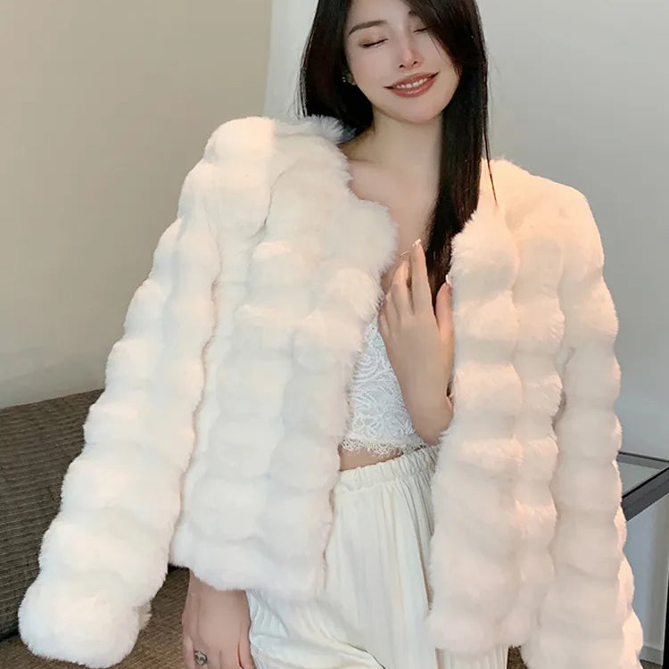 Fashion Imitation Rabbit 'S Hair Coat Women Winter Warm Luxury Fur Jacket Plus Size Outwear Female Vest Coats Beige