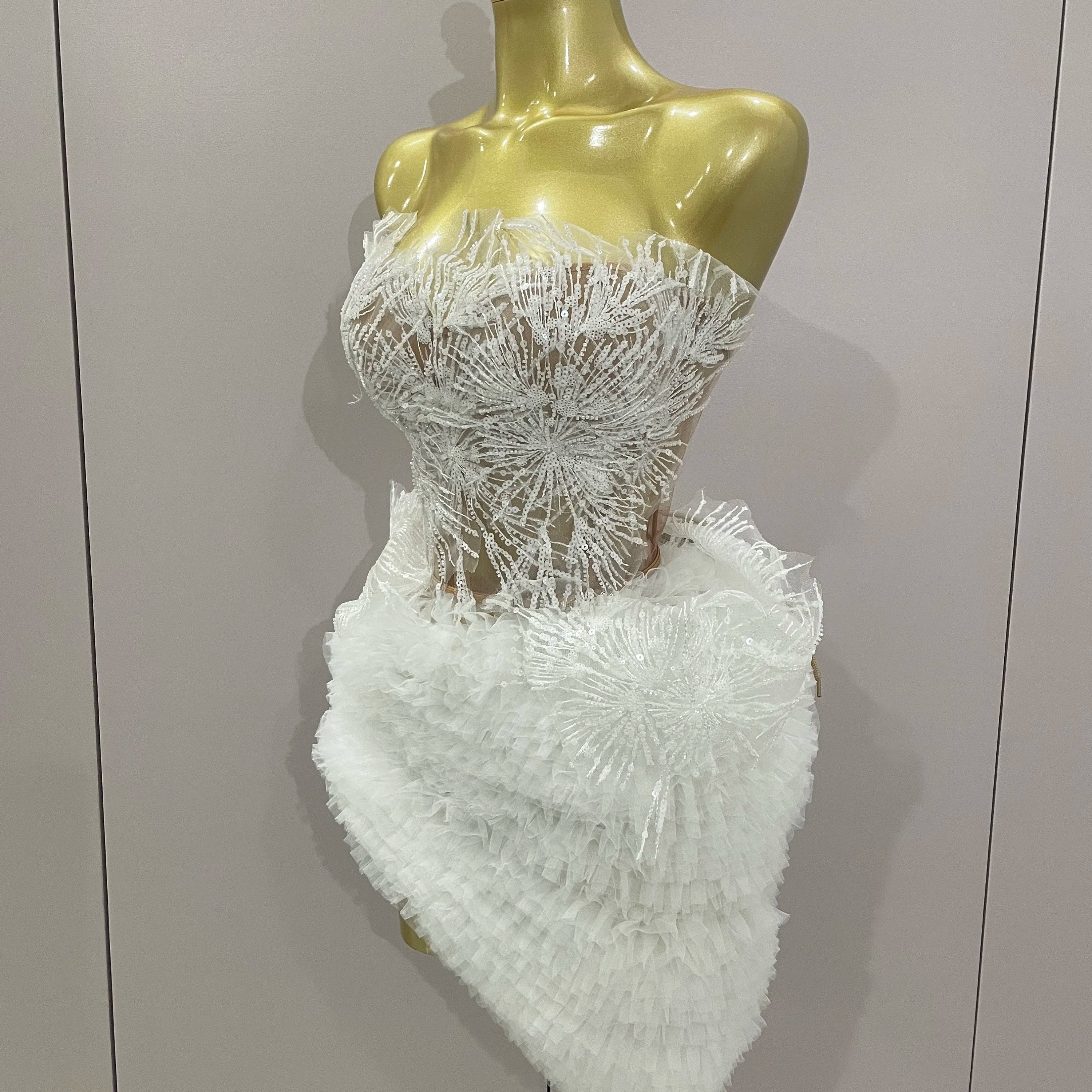 Stock Sexy White Lace Strapless Tops Ruffles Mini Skirt 2 PCS Set Women Evening Party Nightclub Singer Stage Performance Costume