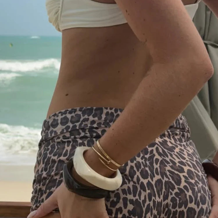 Shorts de praia com estampa de leopardo para mulheres, moda praia, férias, verão, cintura alta, slim fit, maiô, nova vocação, 2025
