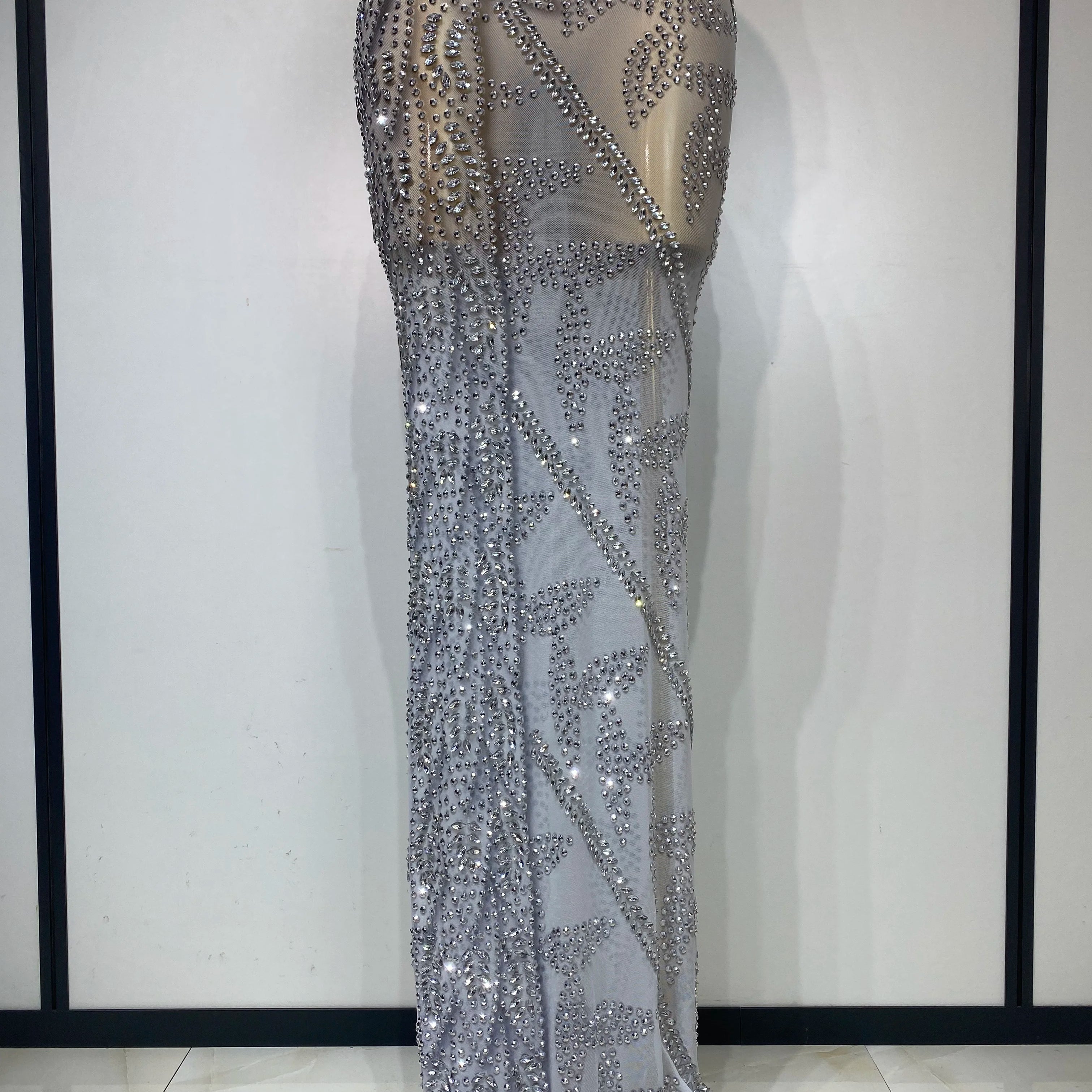 Luxury Rhinestone Sleeveless Silver Long Dress Women Sexy Mesh See Through Evening Prom Birthday Photo Shoot Singer Stage Outfit