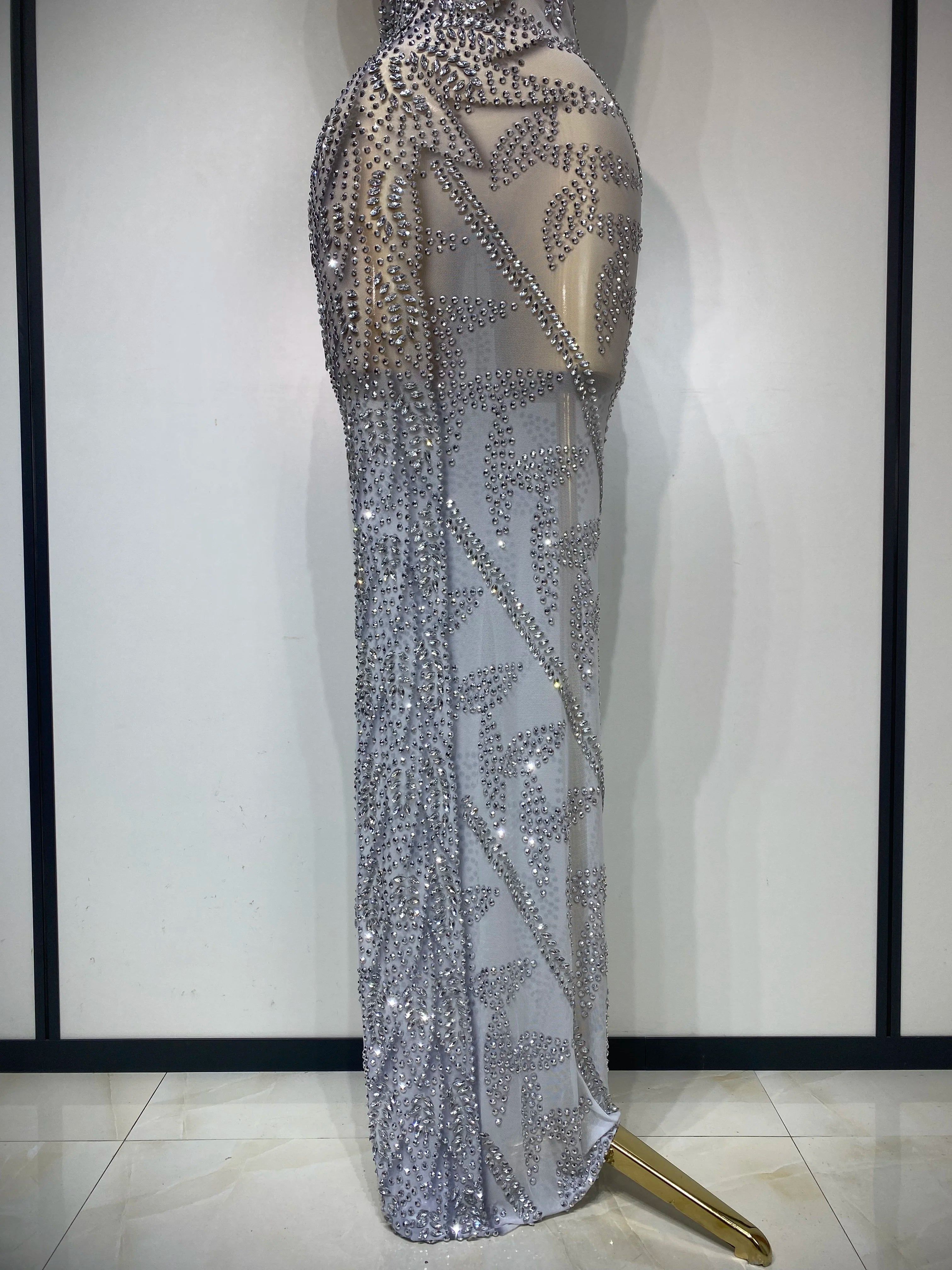 Luxury Rhinestone Sleeveless Silver Long Dress Women Sexy Mesh See Through Evening Prom Birthday Photo Shoot Singer Stage Outfit