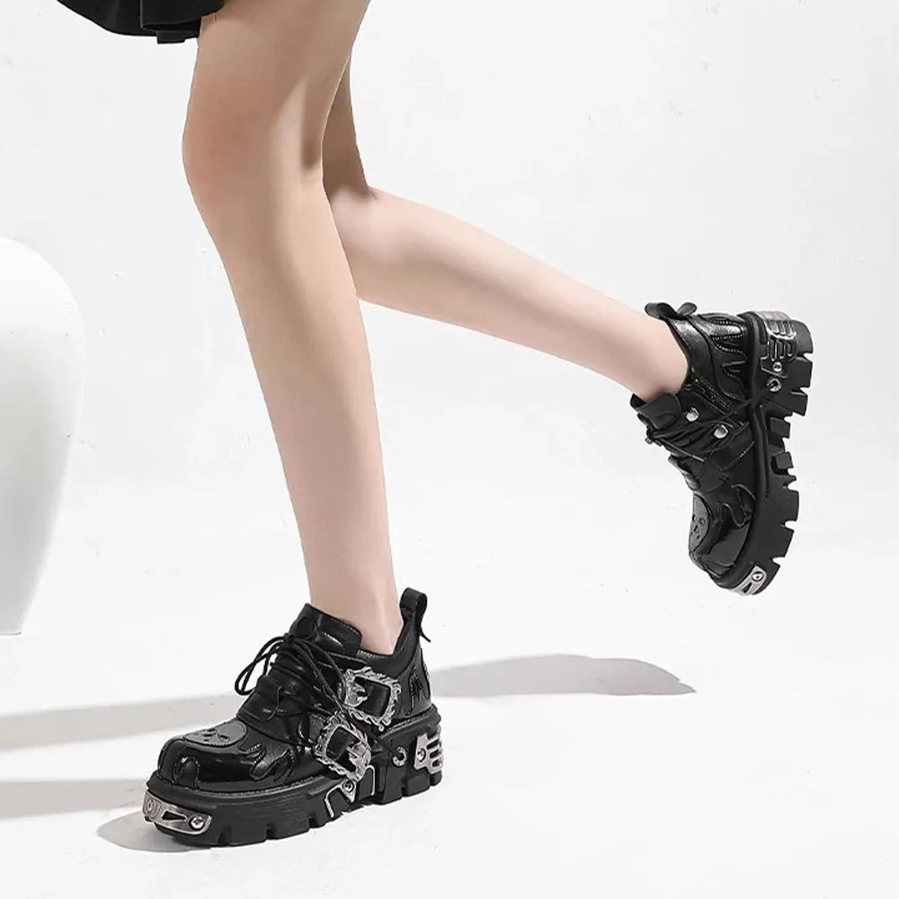 Men and Women Vintage Rock Couple Shoes New Dark Punk Leather Retro Boots Metal Niche Design Unisex Single Platform Shoes