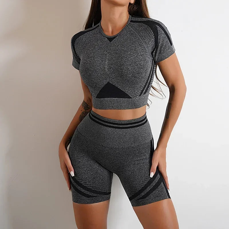 Seamless Yoga Sets Sports Fitness Peach Hip-lifting Shorts Beauty Back Short-Sleeved Suits Workout Gym Leggings Set for Women Heather Gray1