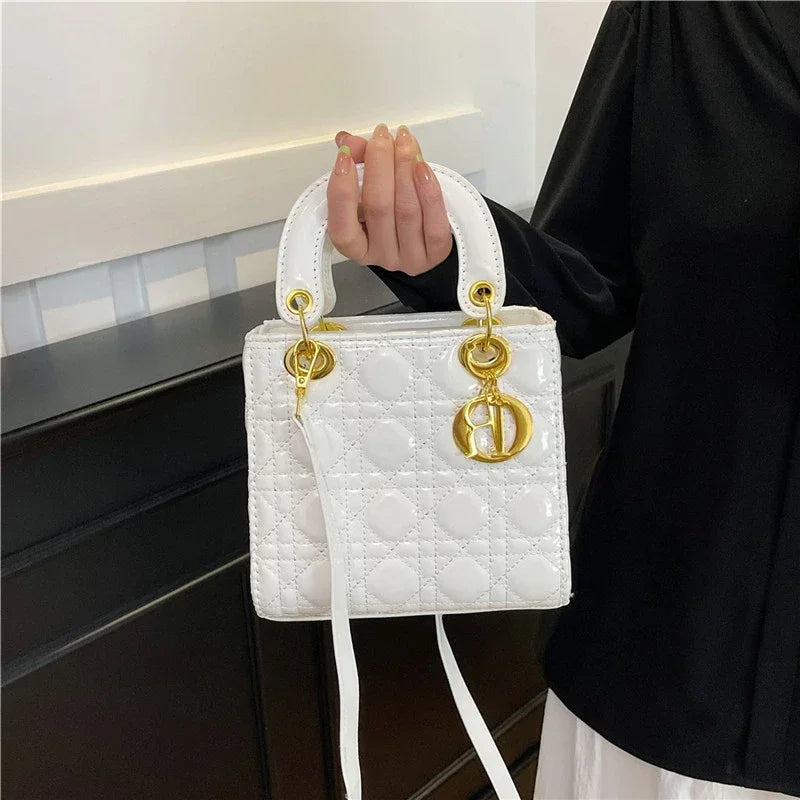 Elegant Women's Leather Crossbody Fashion Handbag Luxury Designer Shoulder Tote Bag Classic For Everyday Look