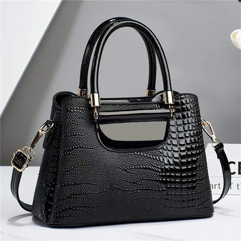 Women's Simple Crocodile Stripe Handbag Luxury Middle-aged Hand Bag Purse Fashion Shoulder Bag Designer Brand Bags женский Bolsa black
