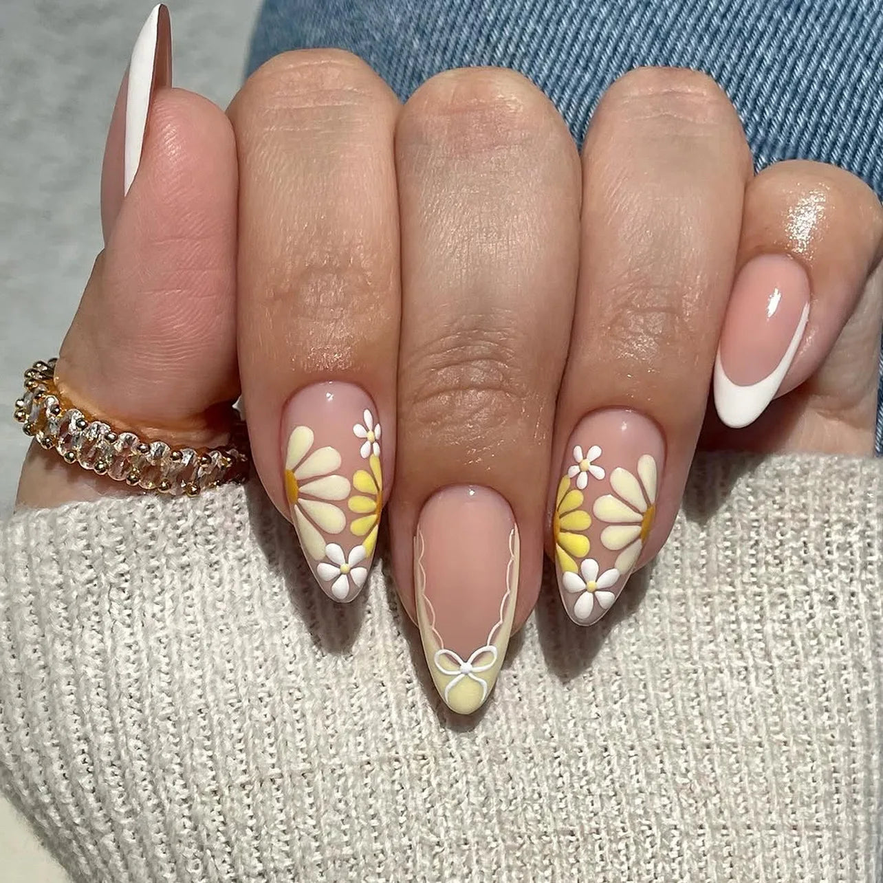 24Pcs Almond Press on Fake Nails Mid-length Round Head Nails Set with Yellow Flowers Designs Wearable French False Nail Tips