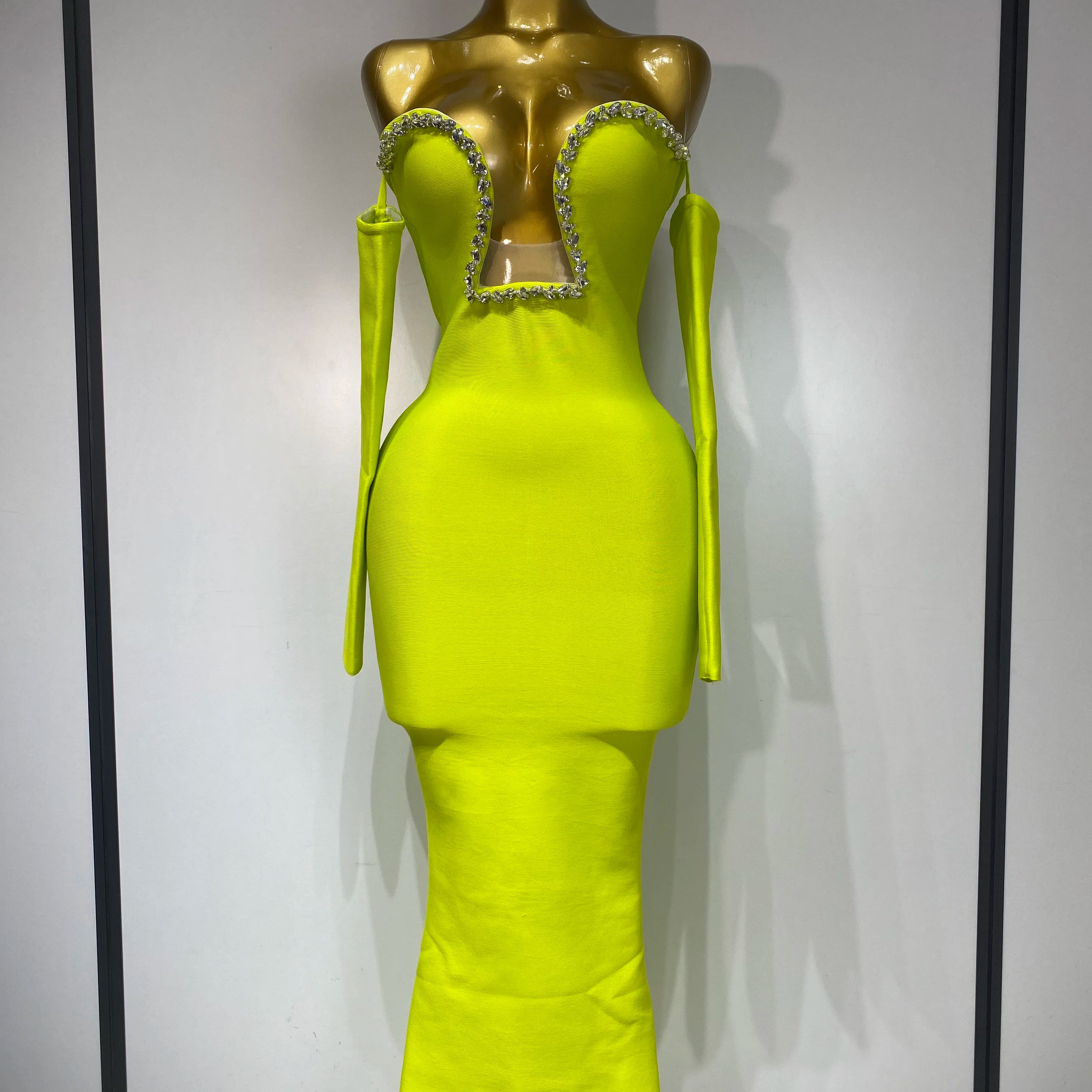 WomenSexy Off Shoulder Luxury Diamonds Long Bodycon Bandage Dress 2025 Celebrity Elegant Prom Gown Birthday Club Cocktail Dress