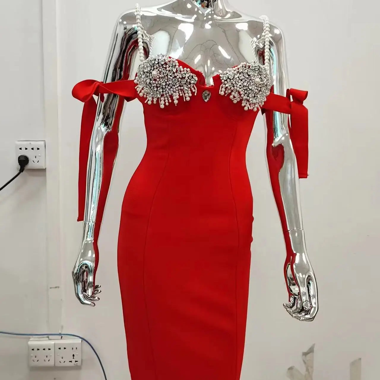 EXquisite Beading Shining Diamonds Lace Up Spaghetti Strap Knee Length Dress Hotsweet Woman Bandage Dress Evening Party Outfit