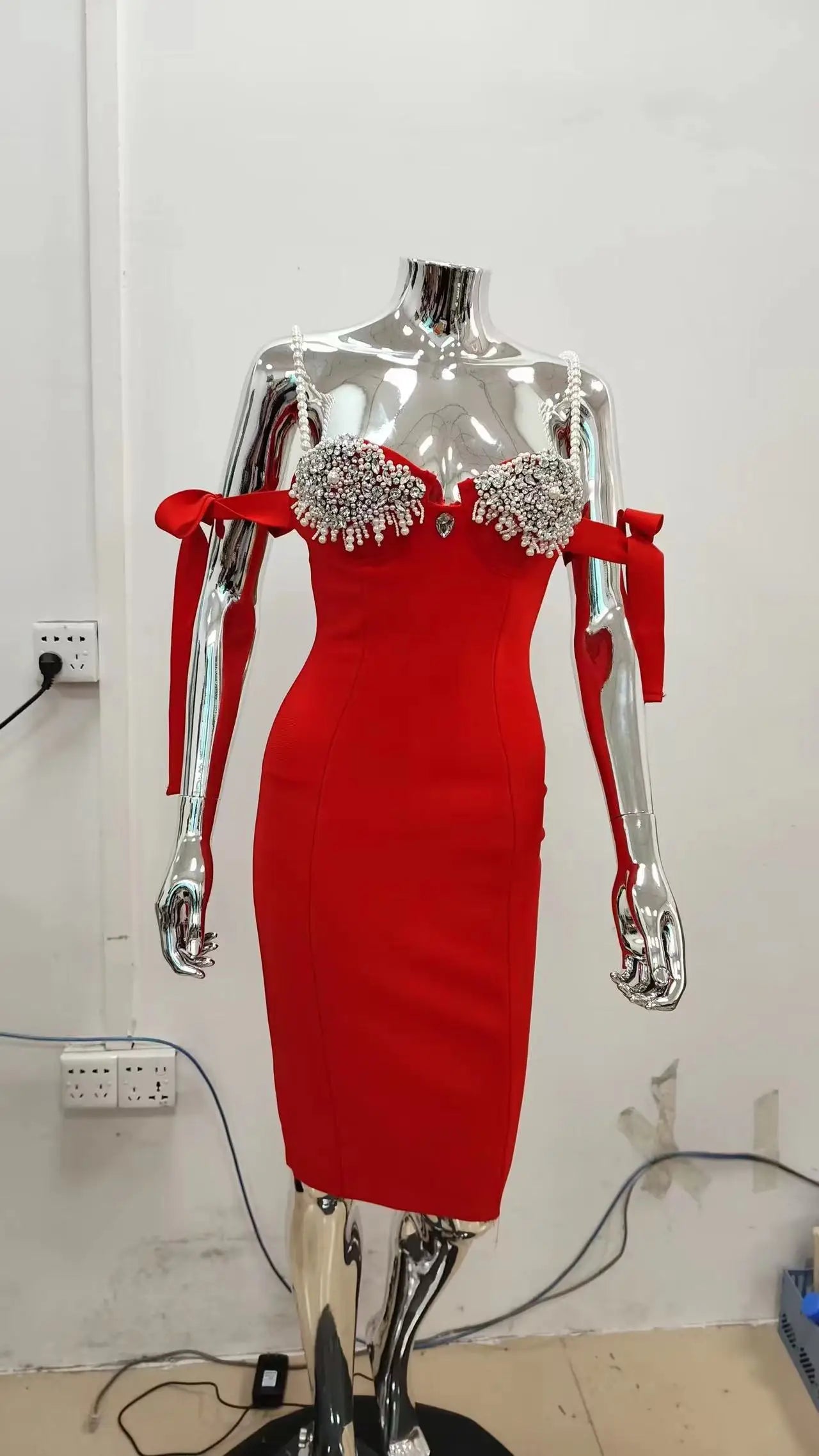 EXquisite Beading Shining Diamonds Lace Up Spaghetti Strap Knee Length Dress Hotsweet Woman Bandage Dress Evening Party Outfit