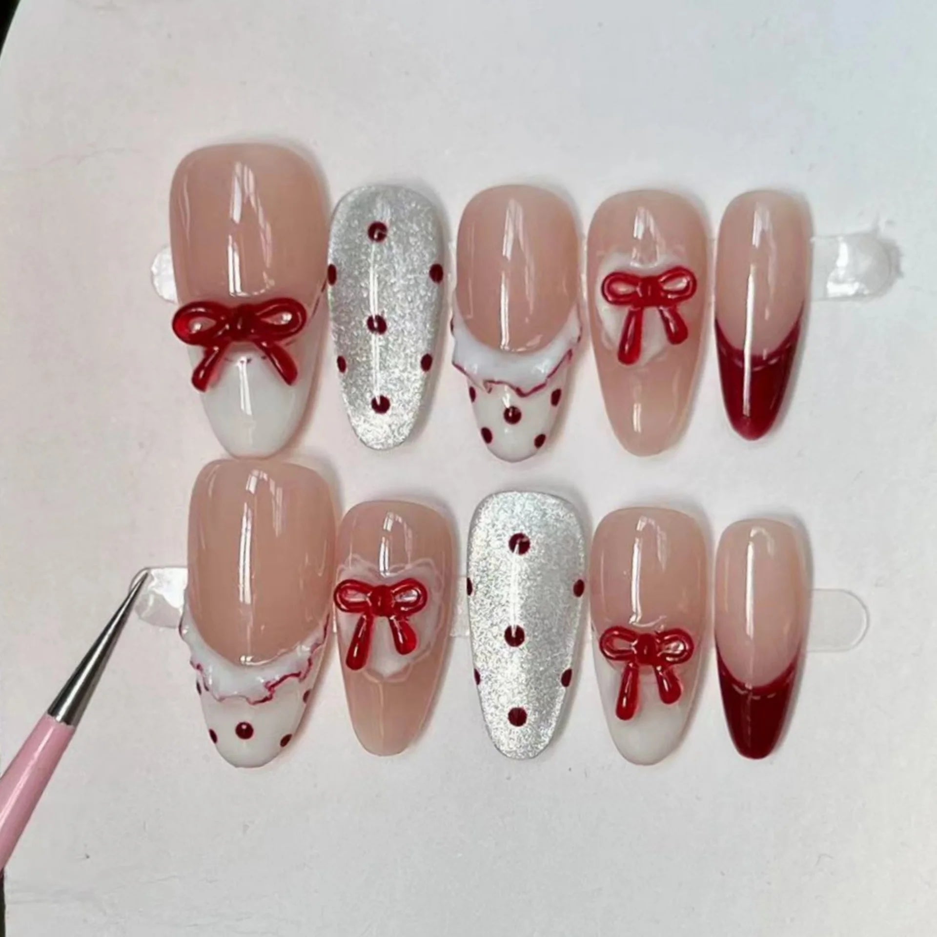 10pcs Cat's Eye Handmade Fake Nails Art Polka Dot French Mid-length Oval False Nail Tip Reusable Bow Pearl Design Press on Nails