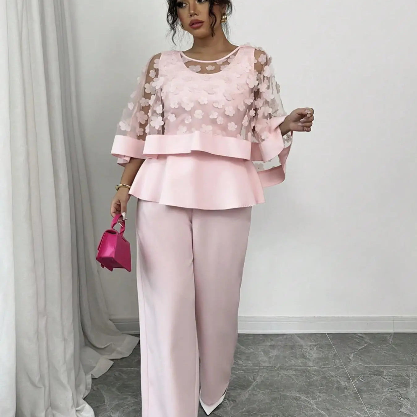 Plus Size Women's Two-Piece Set, Casual Floral and Plain Design, Moderate Thickness for All Seasons