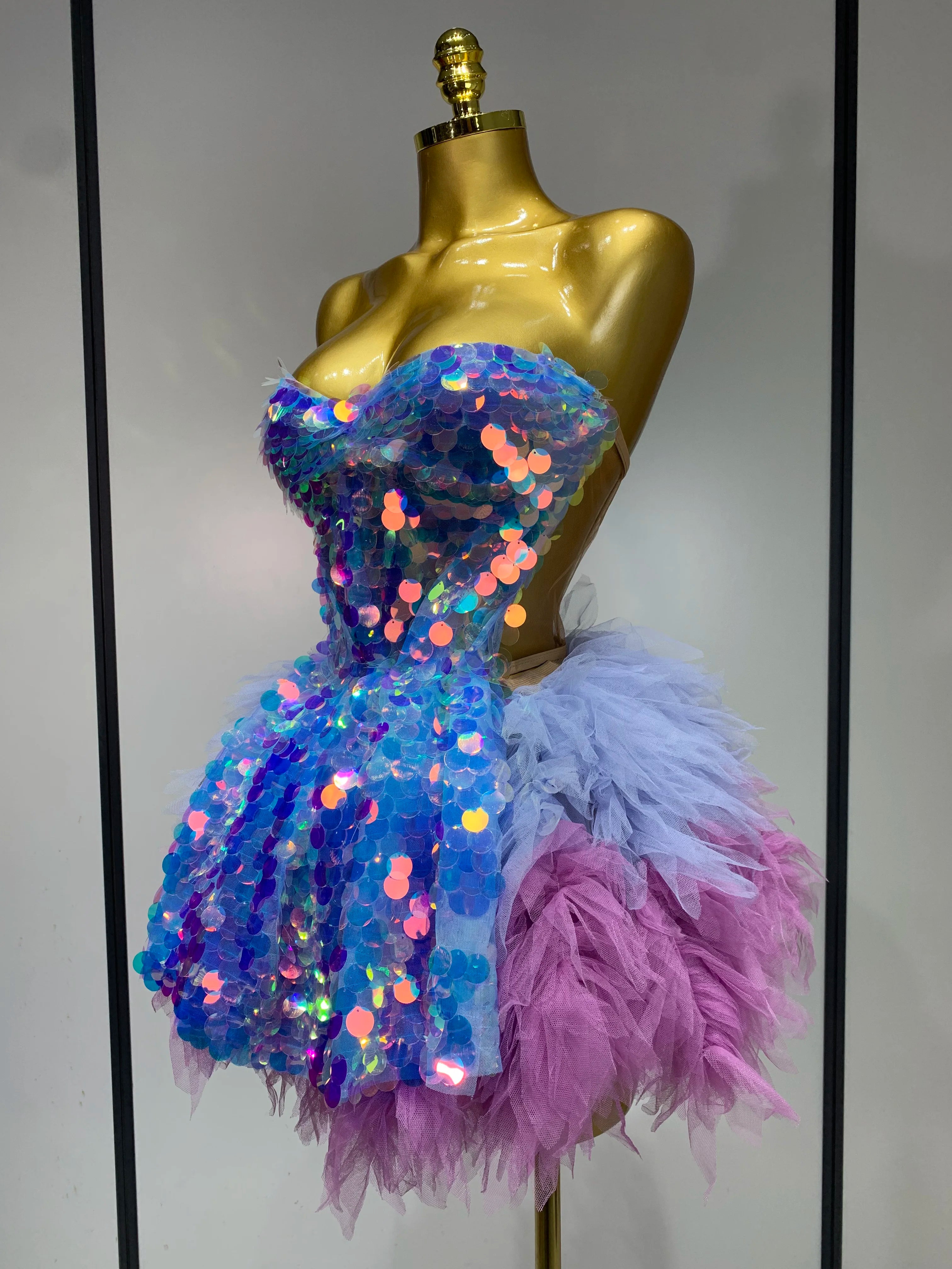 Conjunto de duas peças com lantejoulas brilhantes e babados, conjunto sexy com top e saia sem costas, vestido para dança e apresentação em boate, roupa para cantoras e palco
