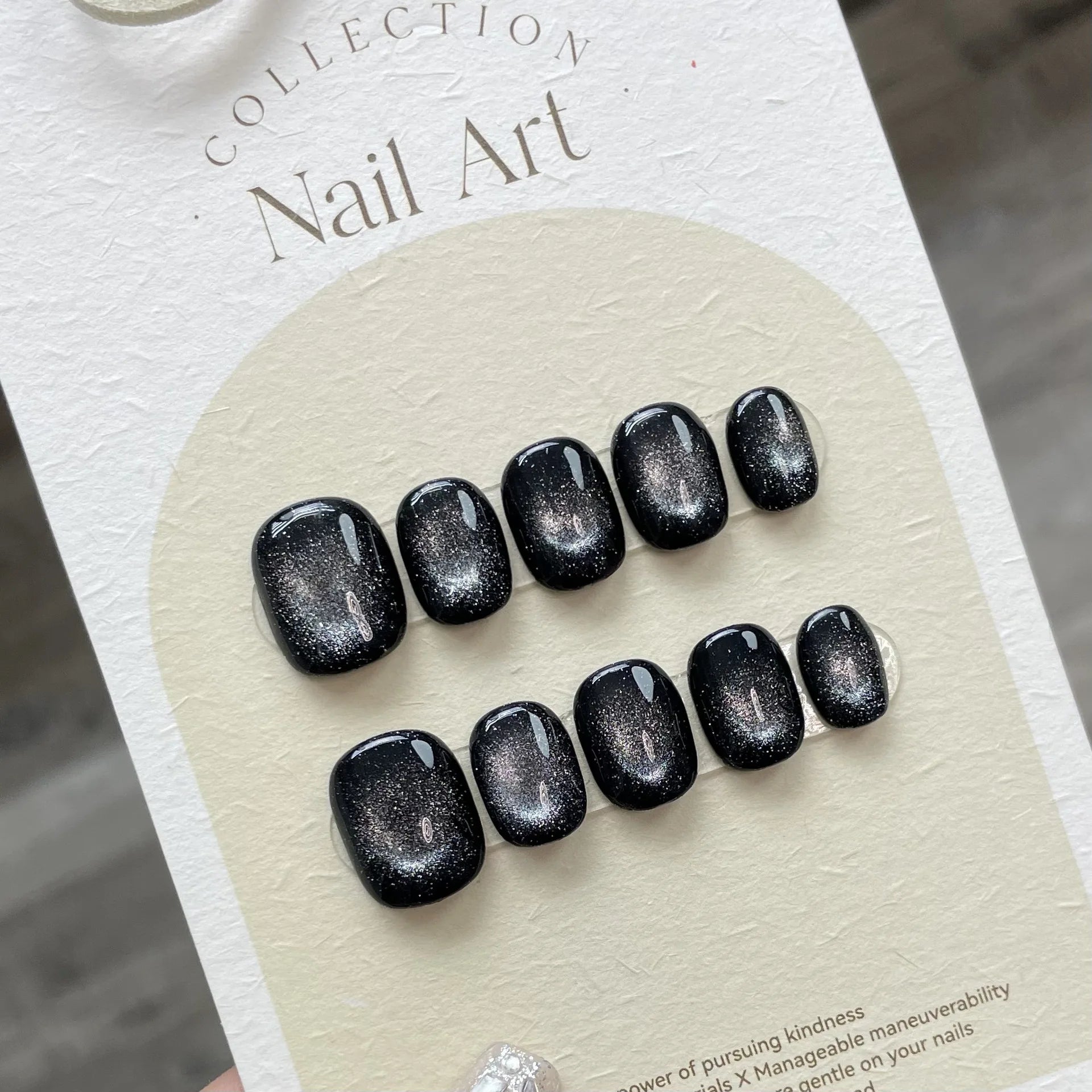 10Pcs Sweet Cute Short Round Handmade Fake Nails Cat Eye Gel Nail with Glue Simple Glitter Solid Color Press on Acrylic Nail Tip