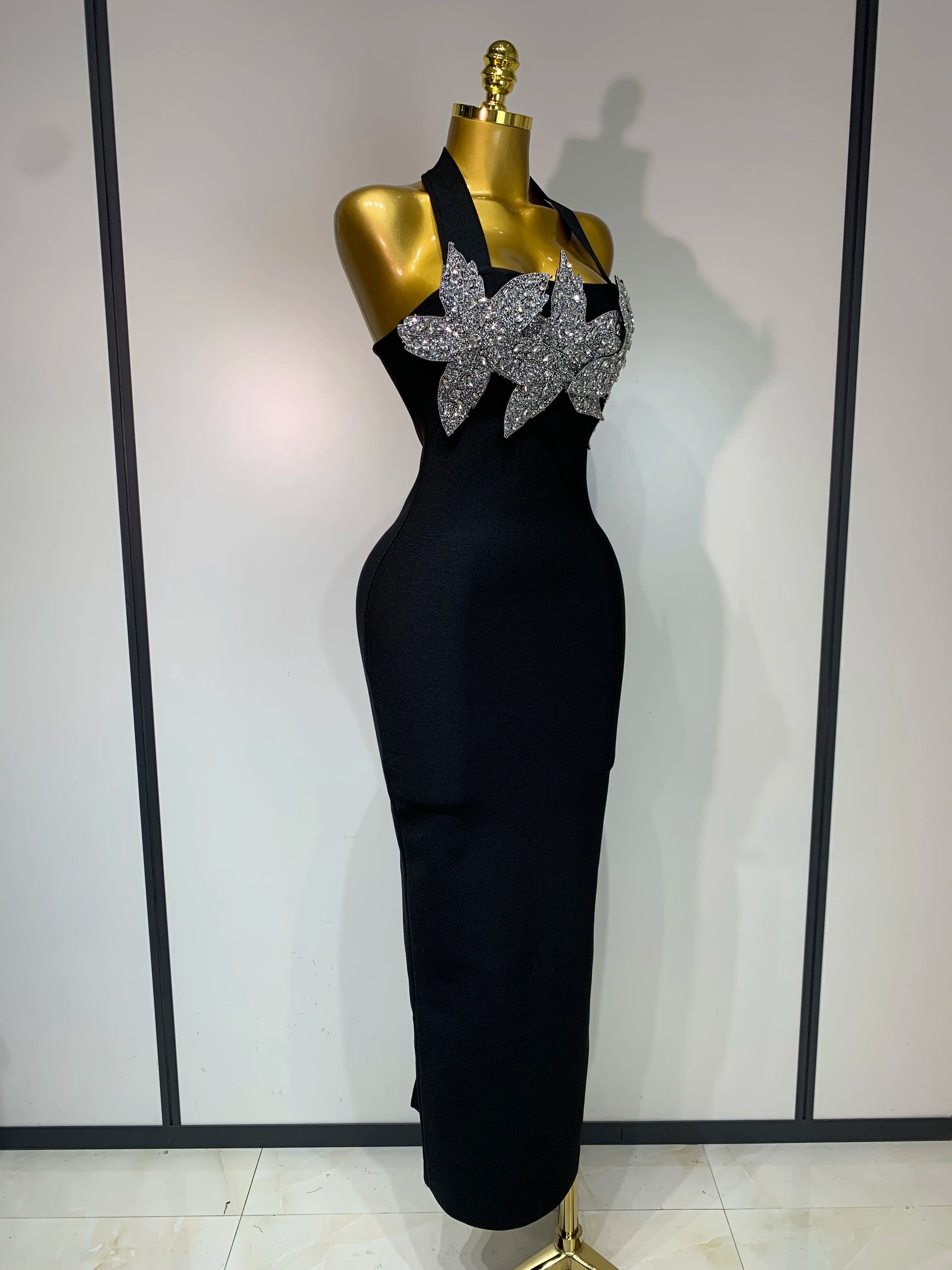 Vestido feminino sexy sem mangas com decote halter e costas nuas, brilhante, flor de diamante, bodycon, elegante, para festa de aniversário e celebridade